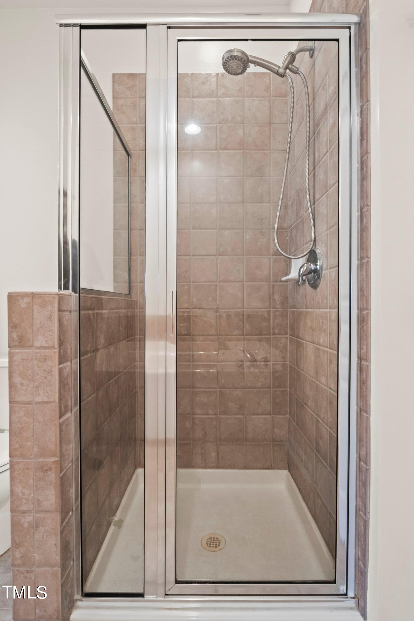 5476 Crescentview Parkway