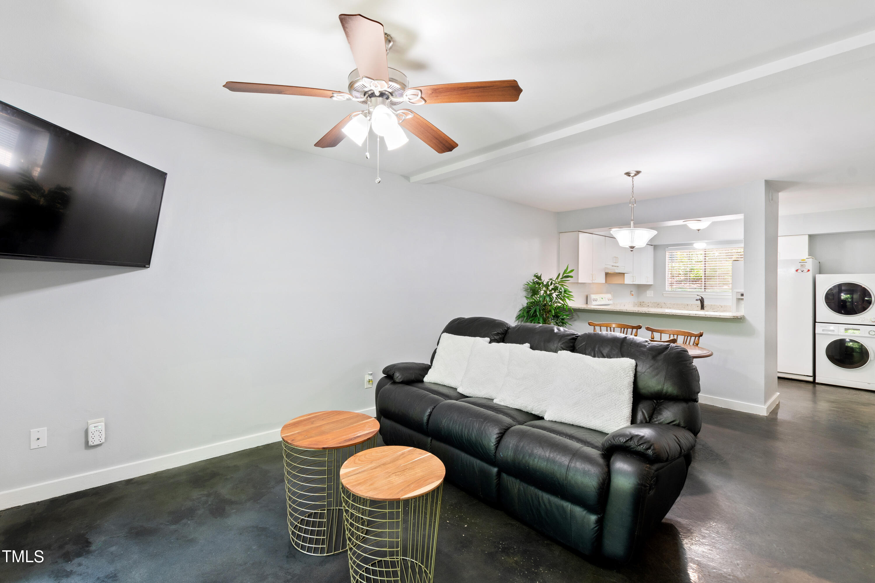 7122 Longstreet Drive # B