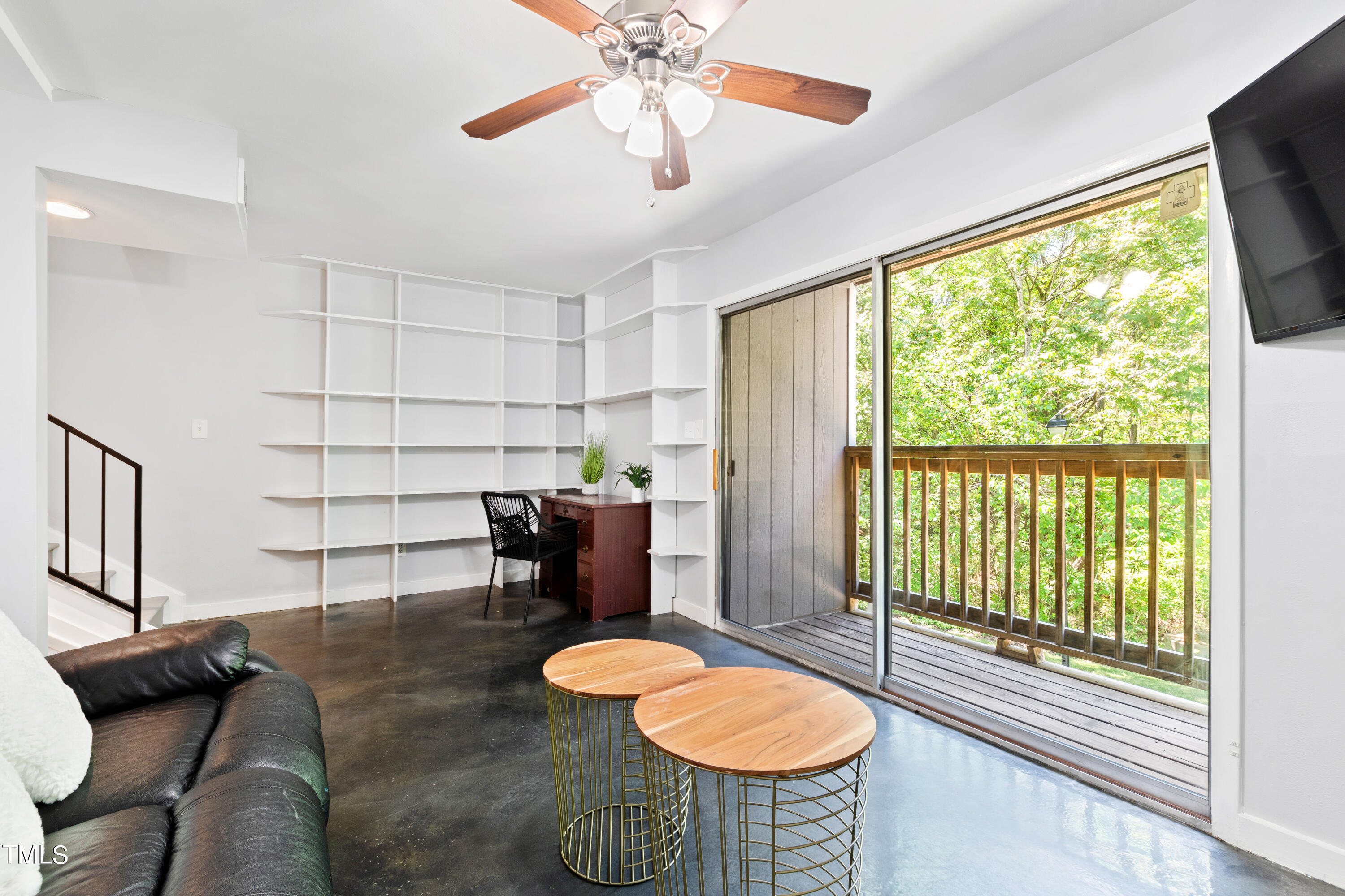 7122 Longstreet Drive # B