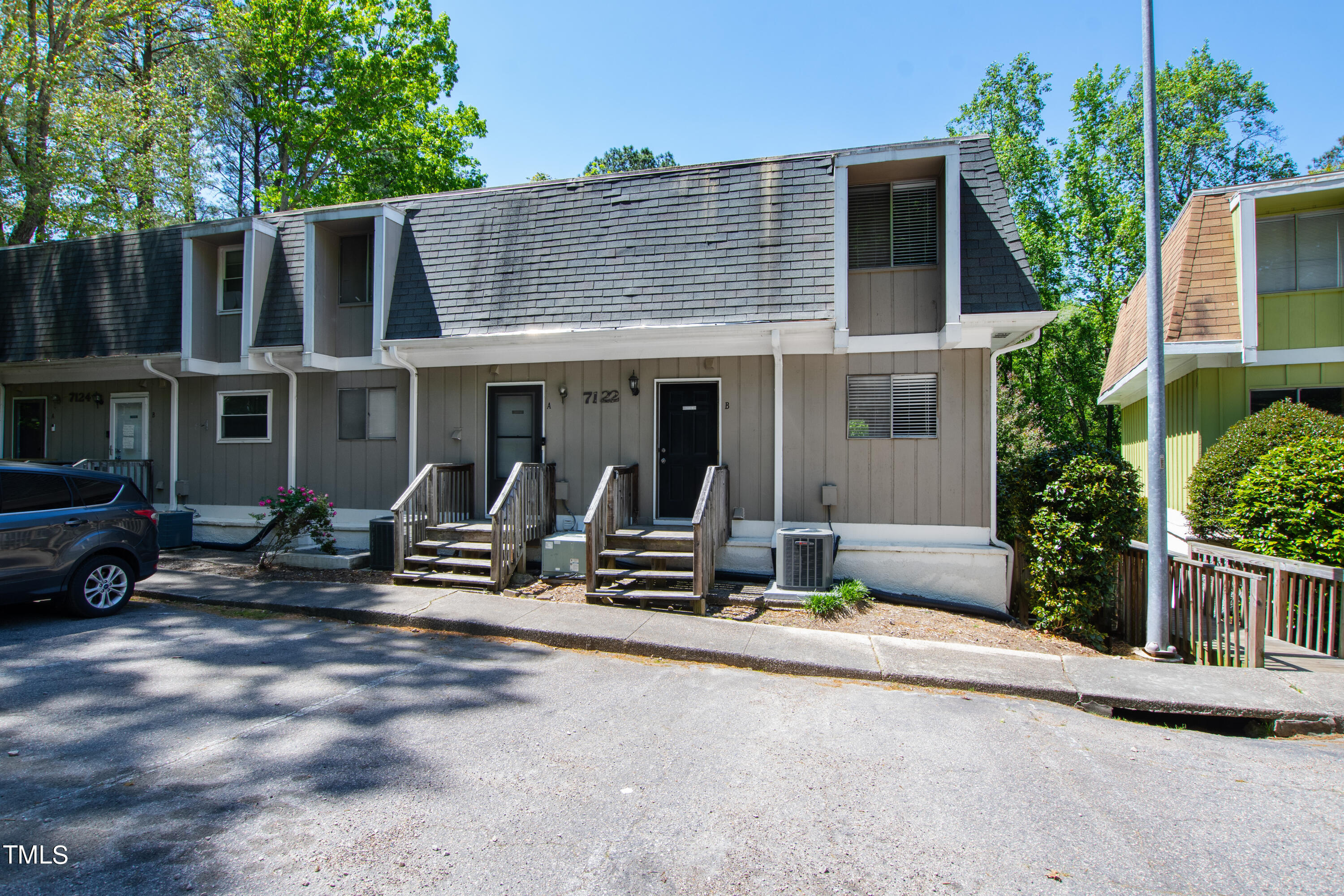 7122 Longstreet Drive # B