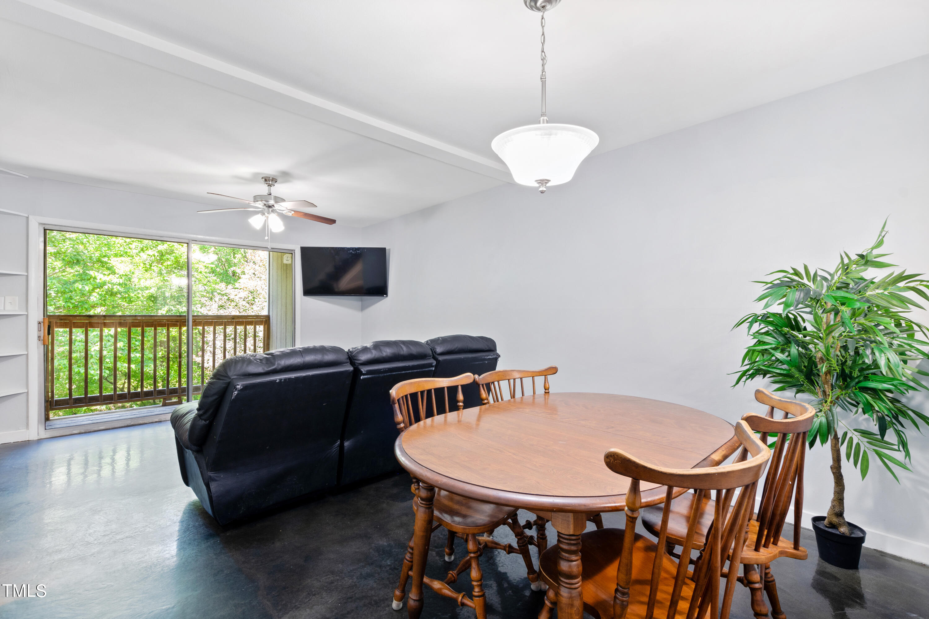 7122 Longstreet Drive # B