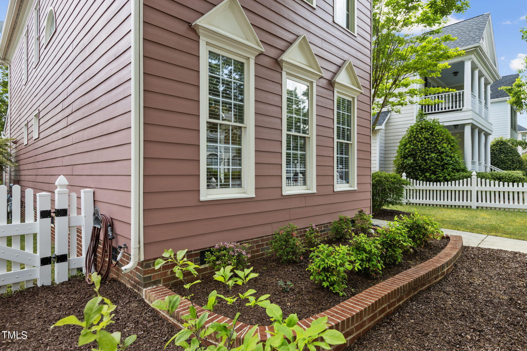 611 Carpenter Town Lane