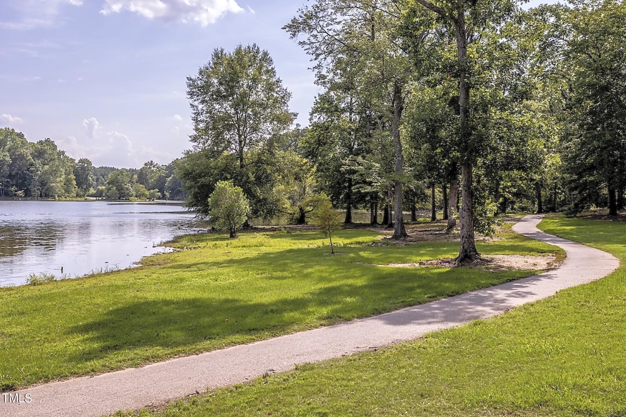 611 Carpenter Town Lane