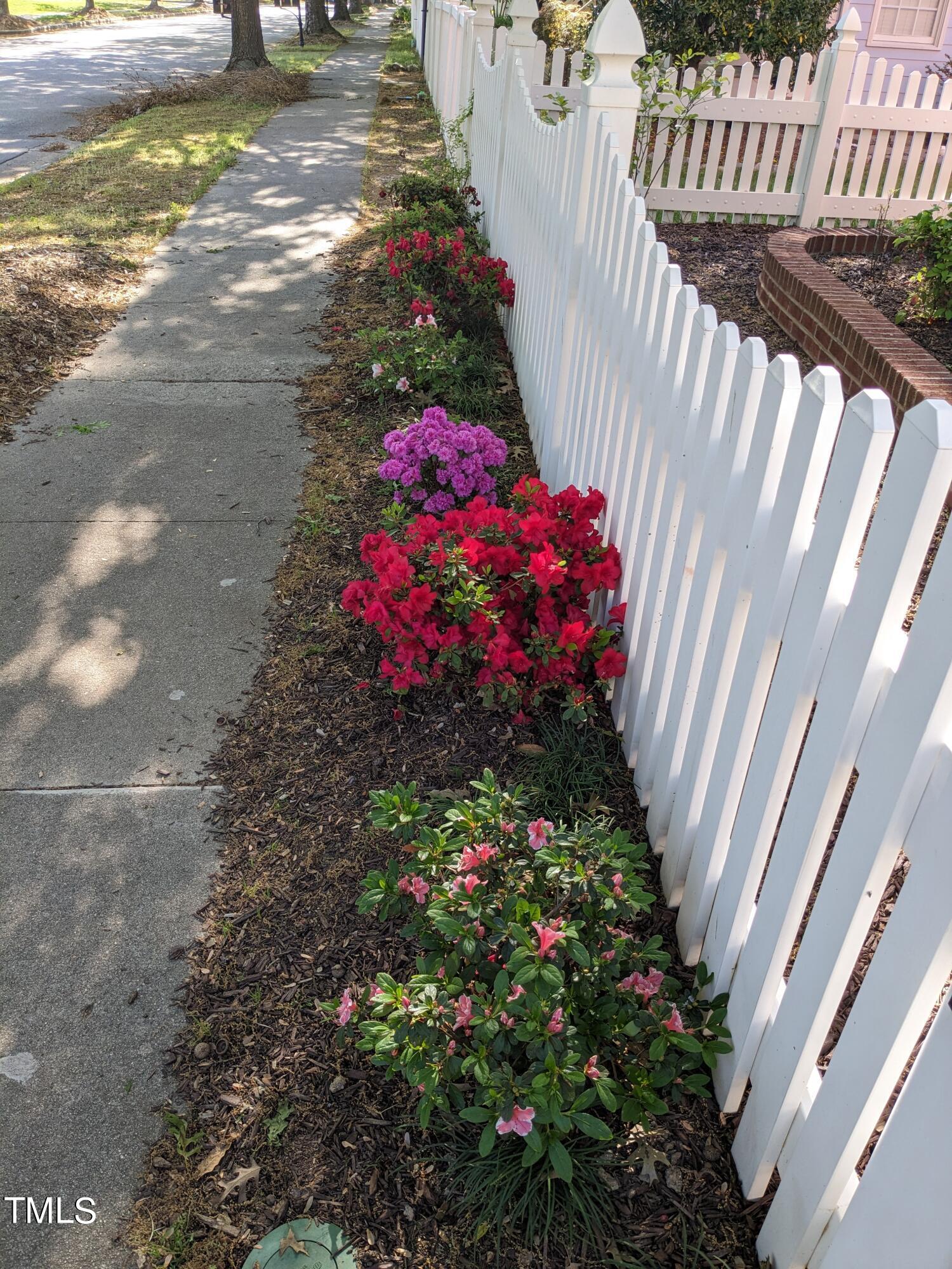 611 Carpenter Town Lane