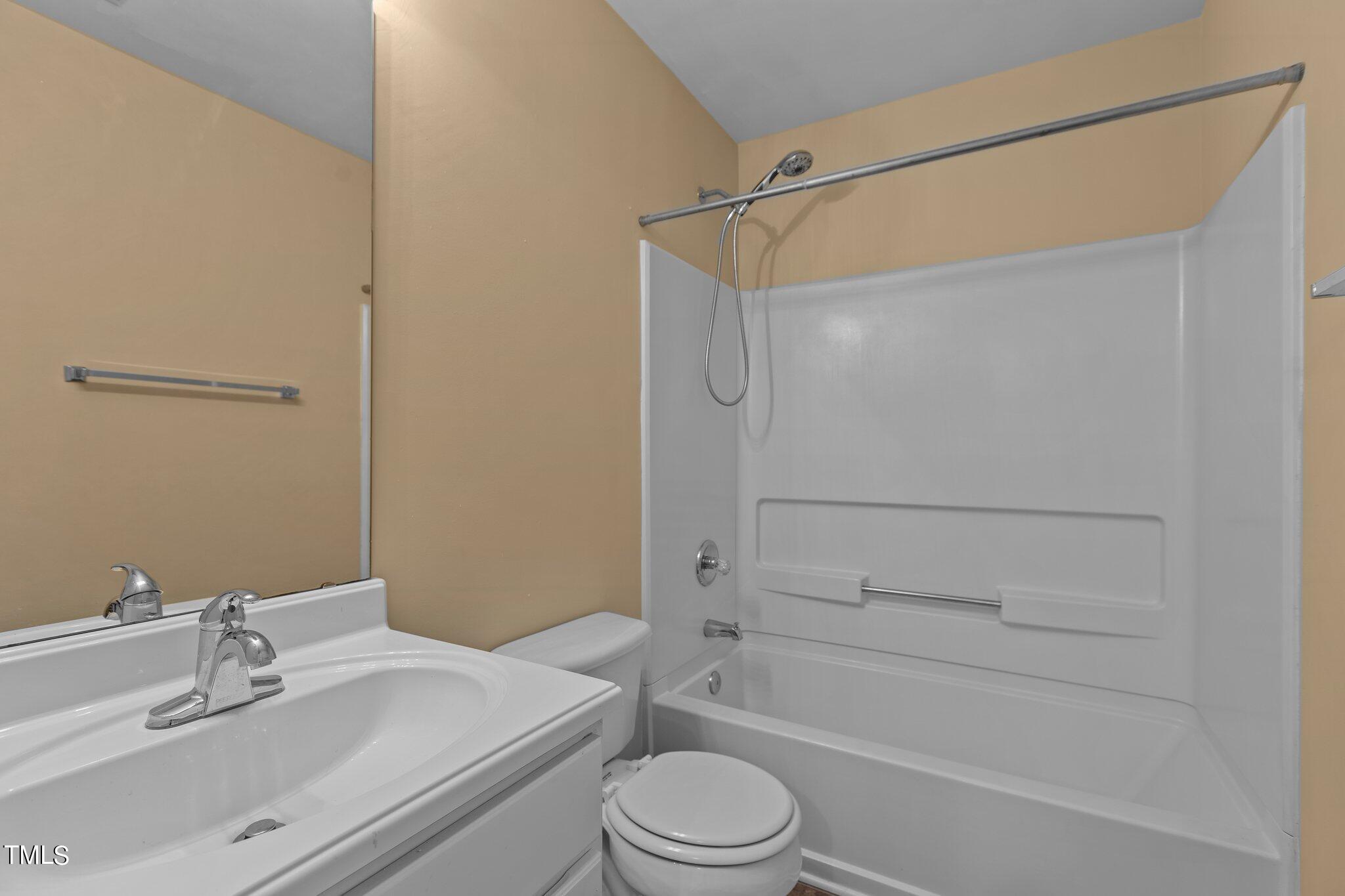 408 Heritage Village Lane