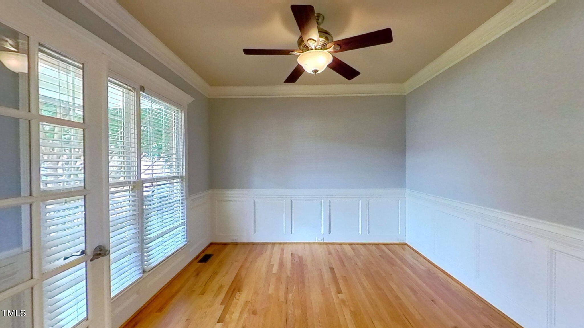 208 Kings Castle Drive