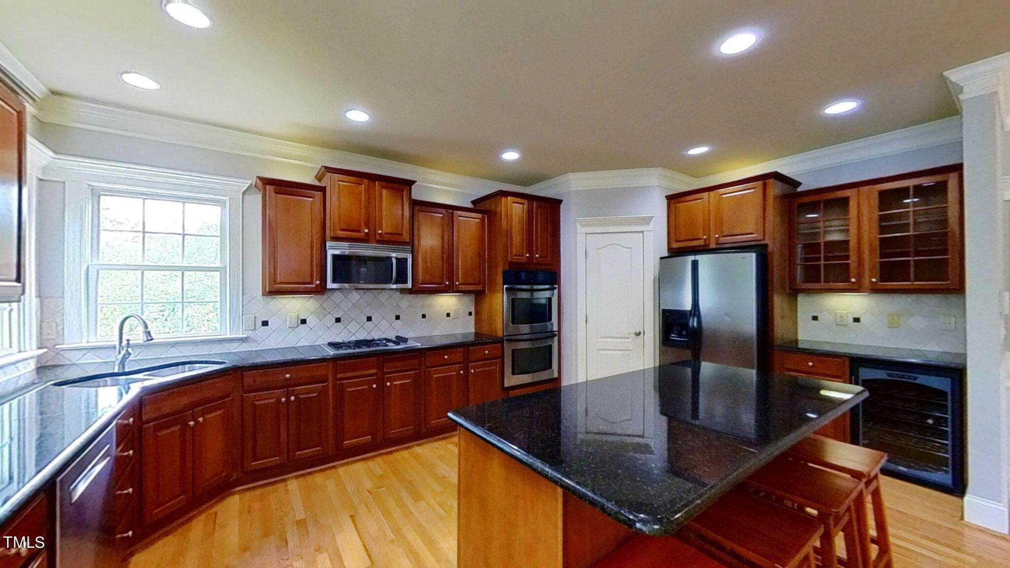 208 Kings Castle Drive