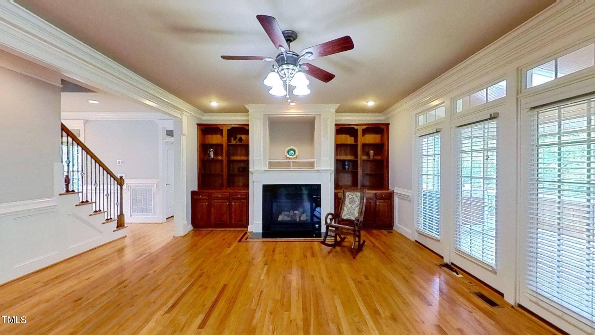 208 Kings Castle Drive