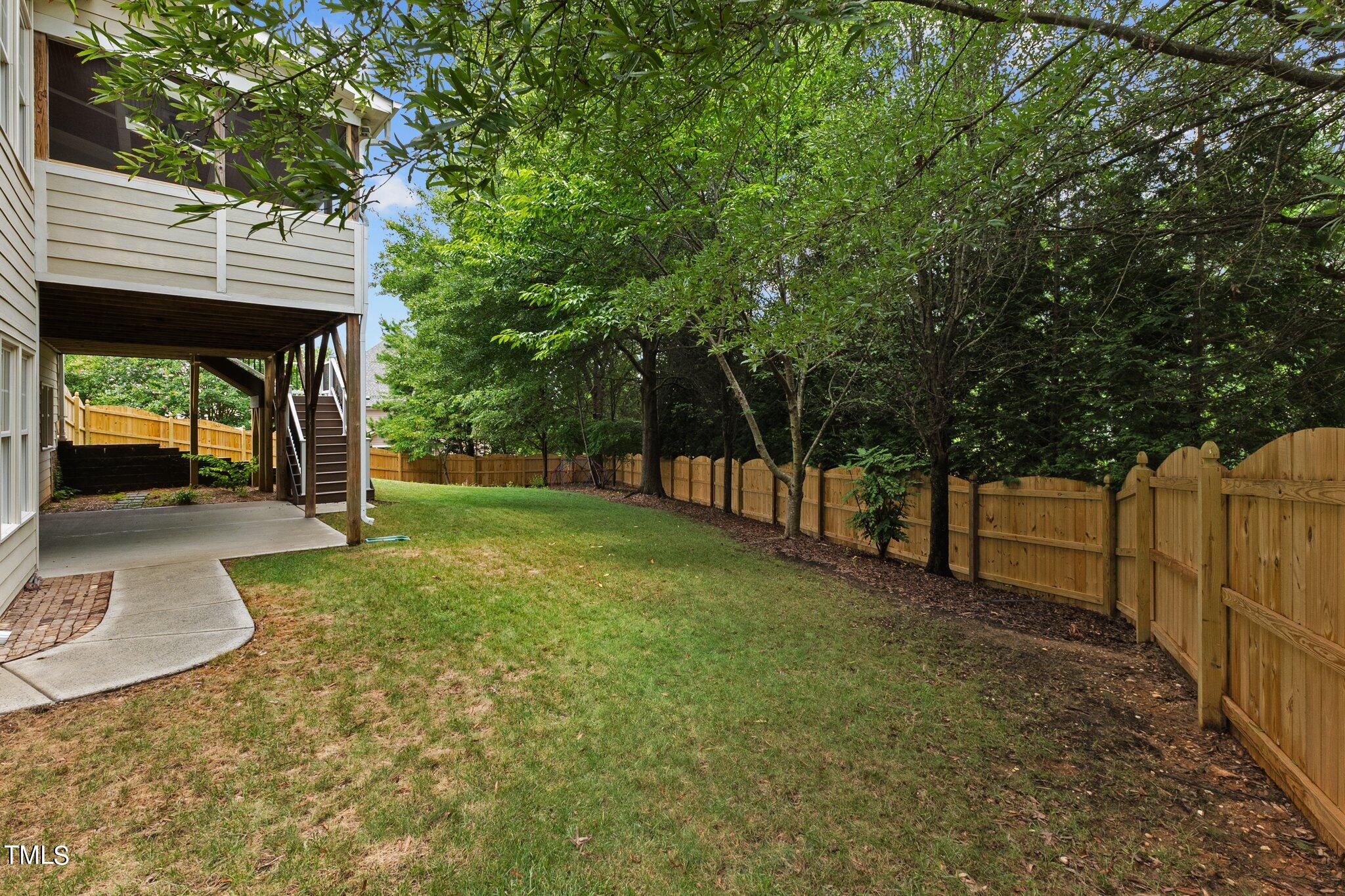 208 Kings Castle Drive