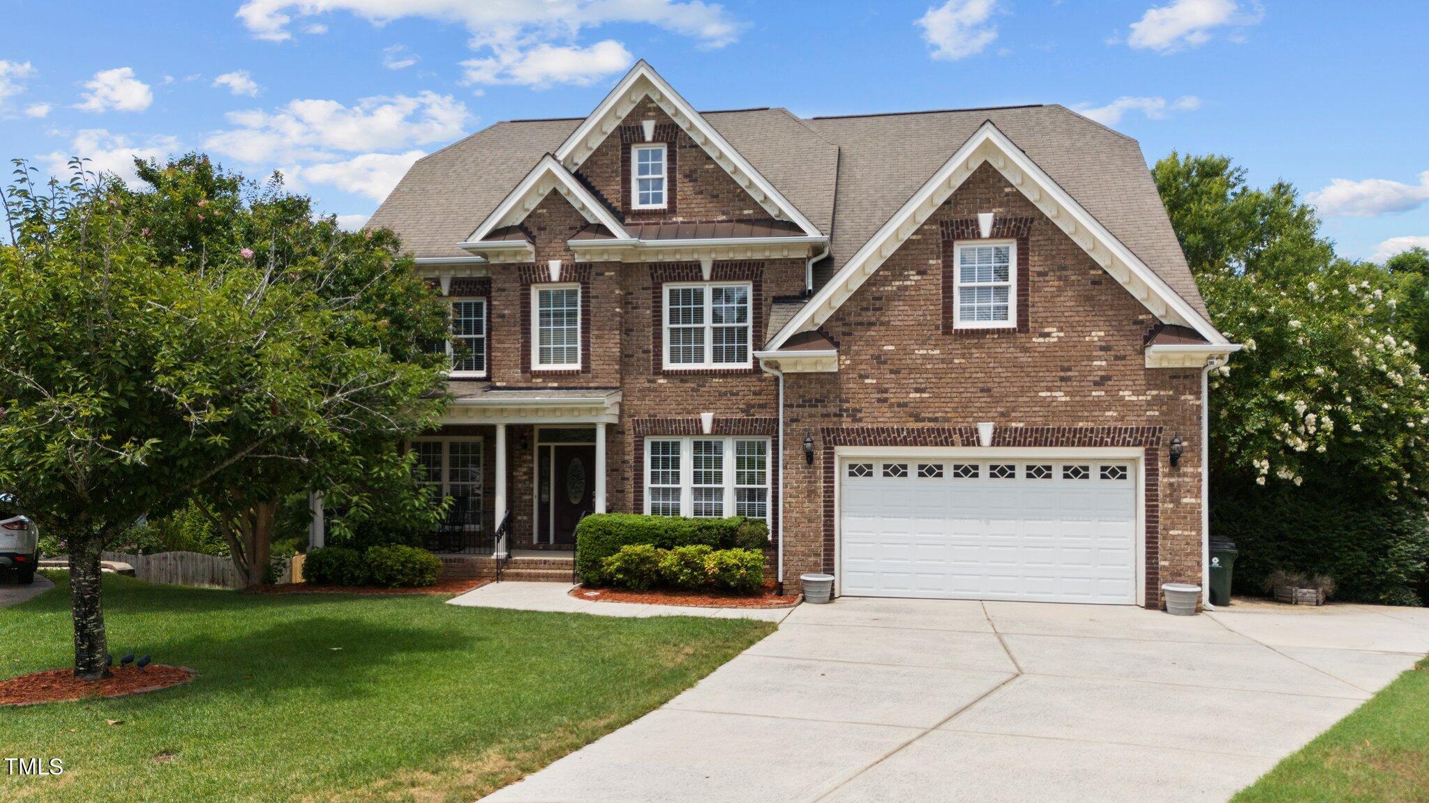208 Kings Castle Drive