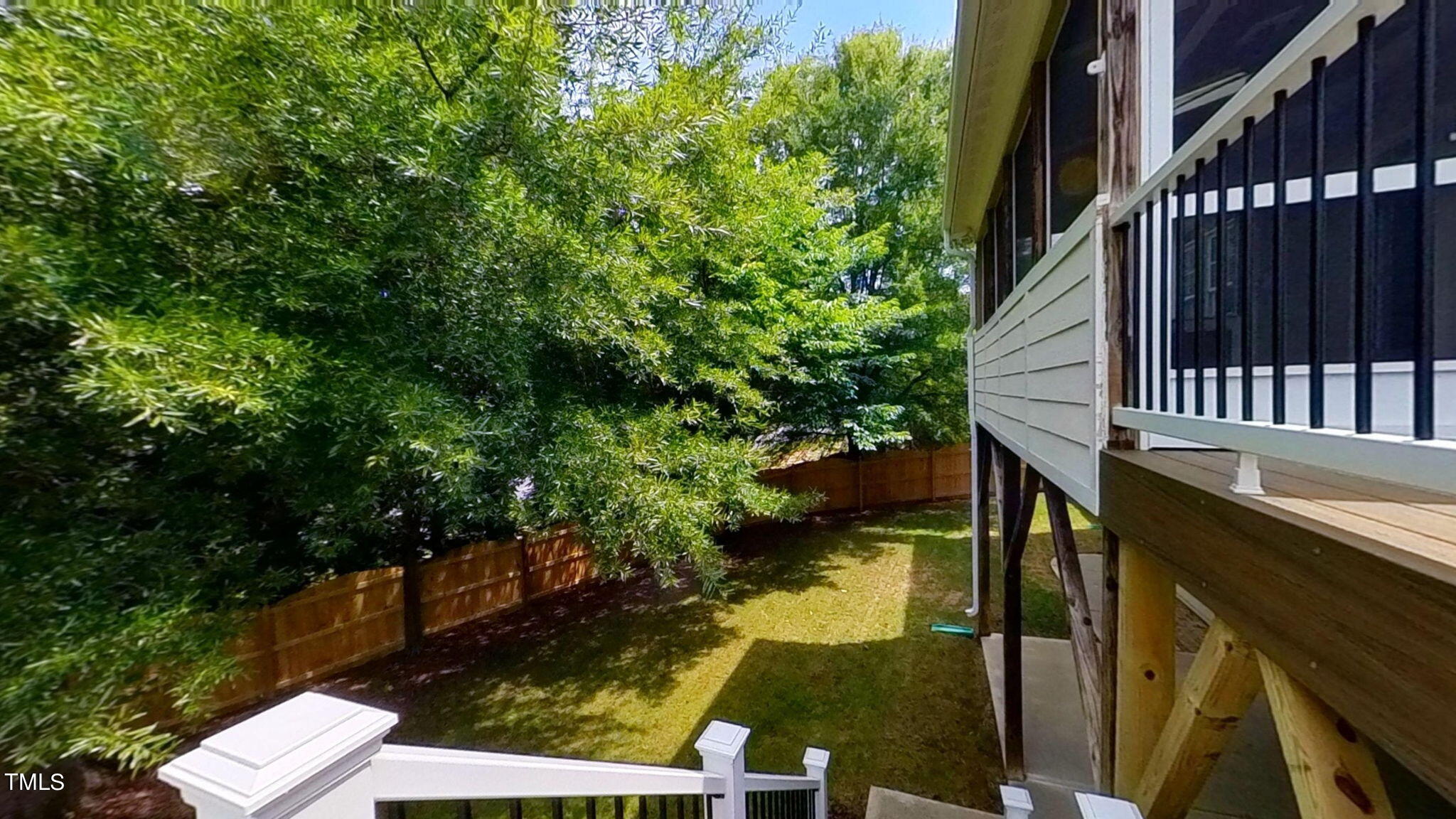 208 Kings Castle Drive