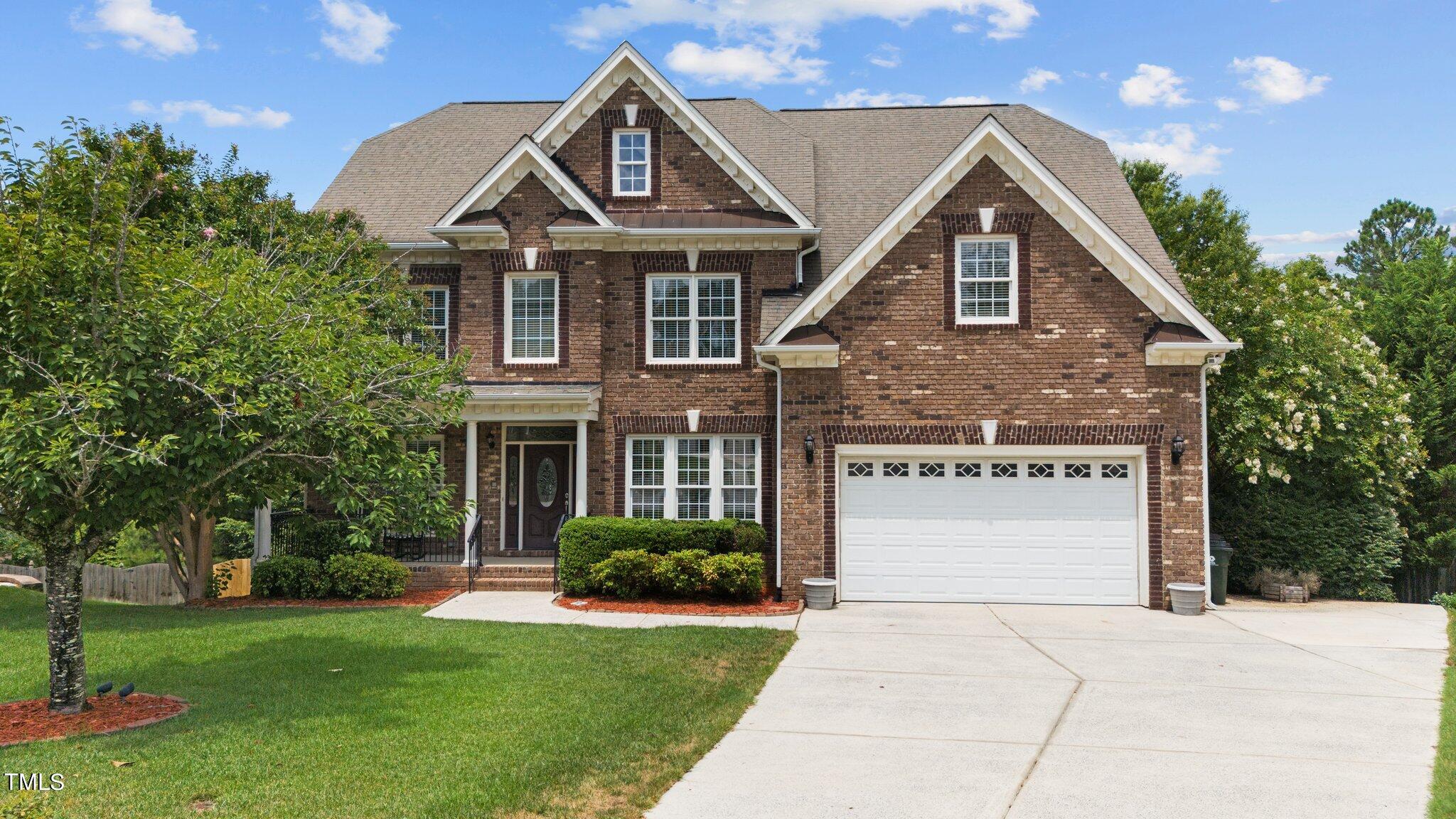 208 Kings Castle Drive