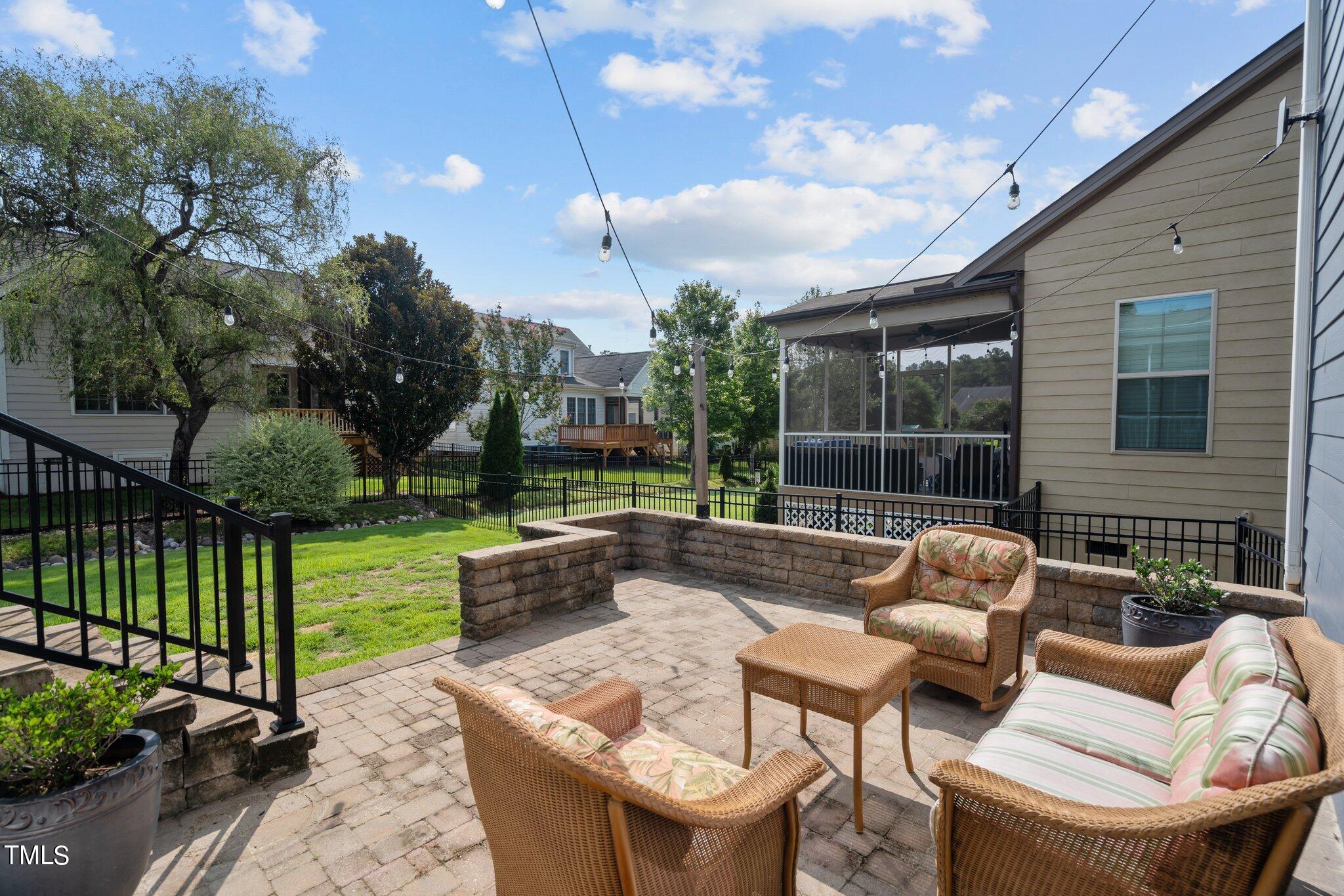 7105 Hinman Lane