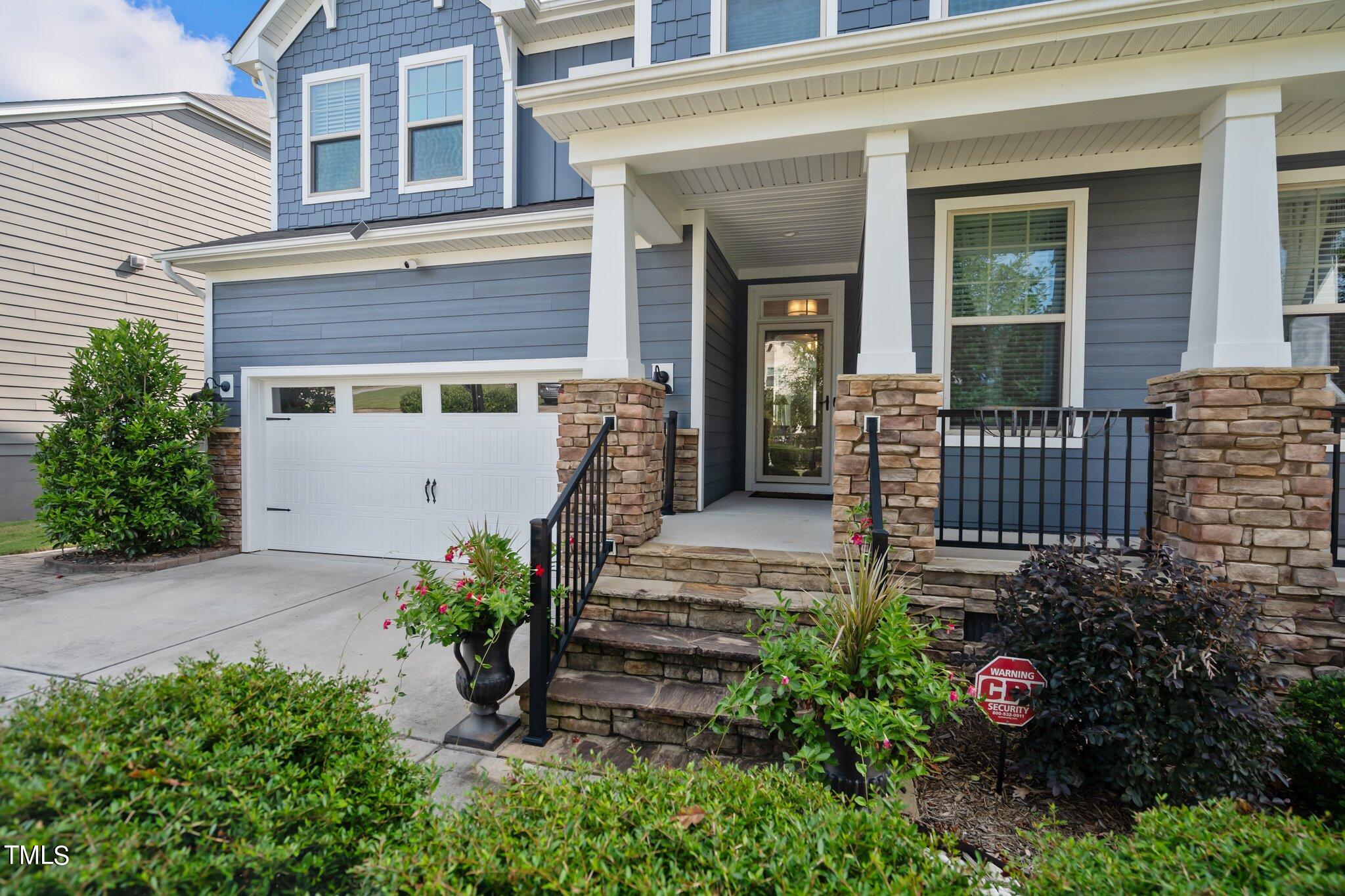 7105 Hinman Lane