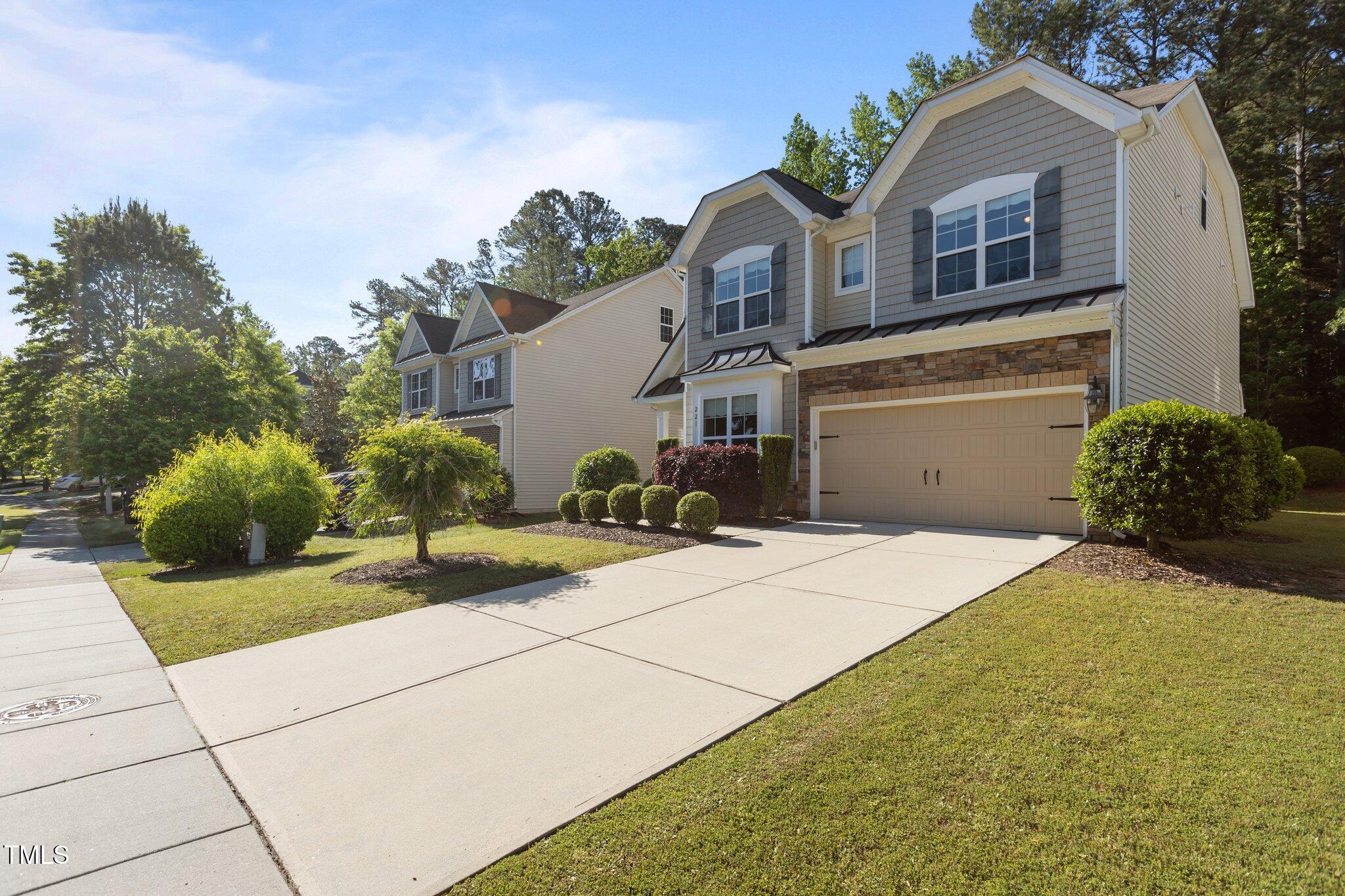 221 Hammond Wood Place