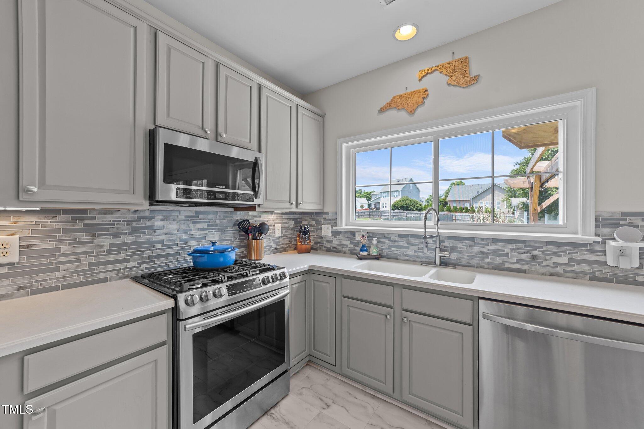 1713 Mclaurin Lane