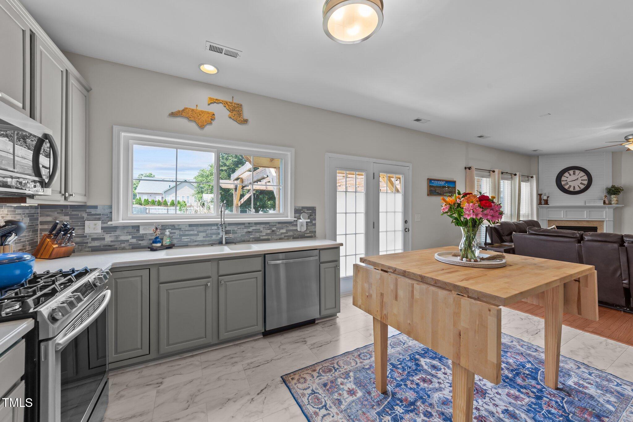 1713 Mclaurin Lane