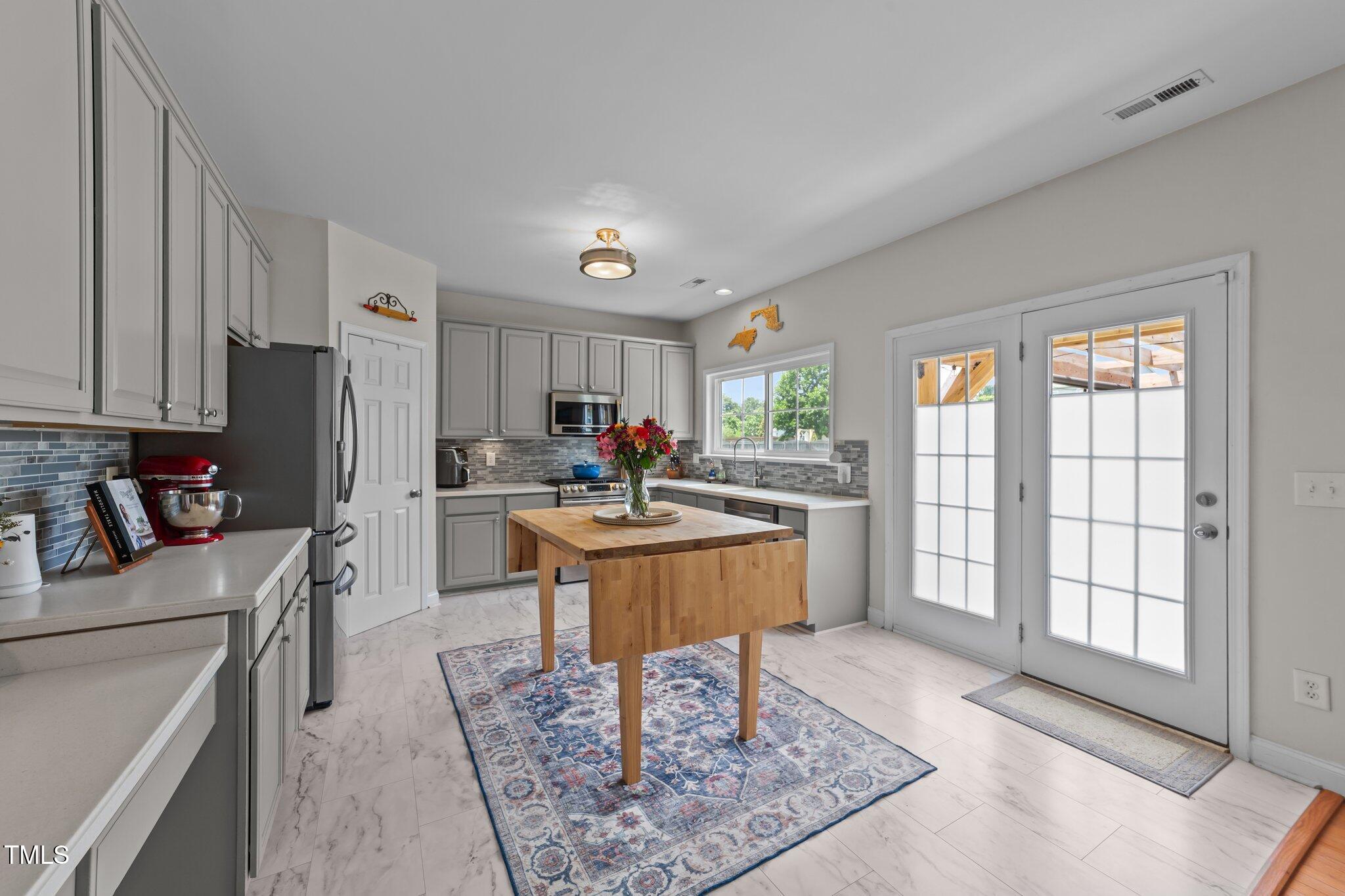 1713 Mclaurin Lane