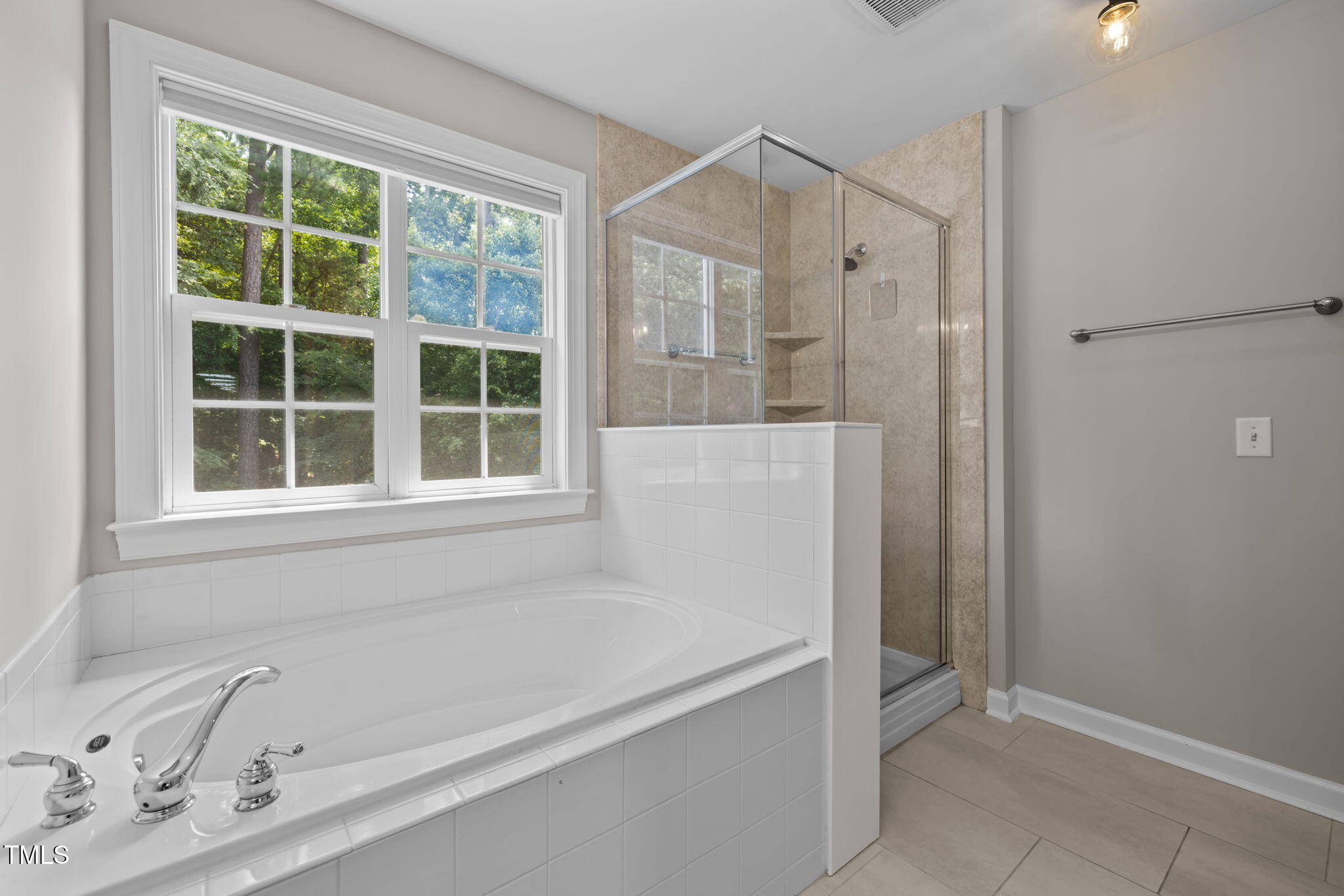 1802 Abby Knoll Drive