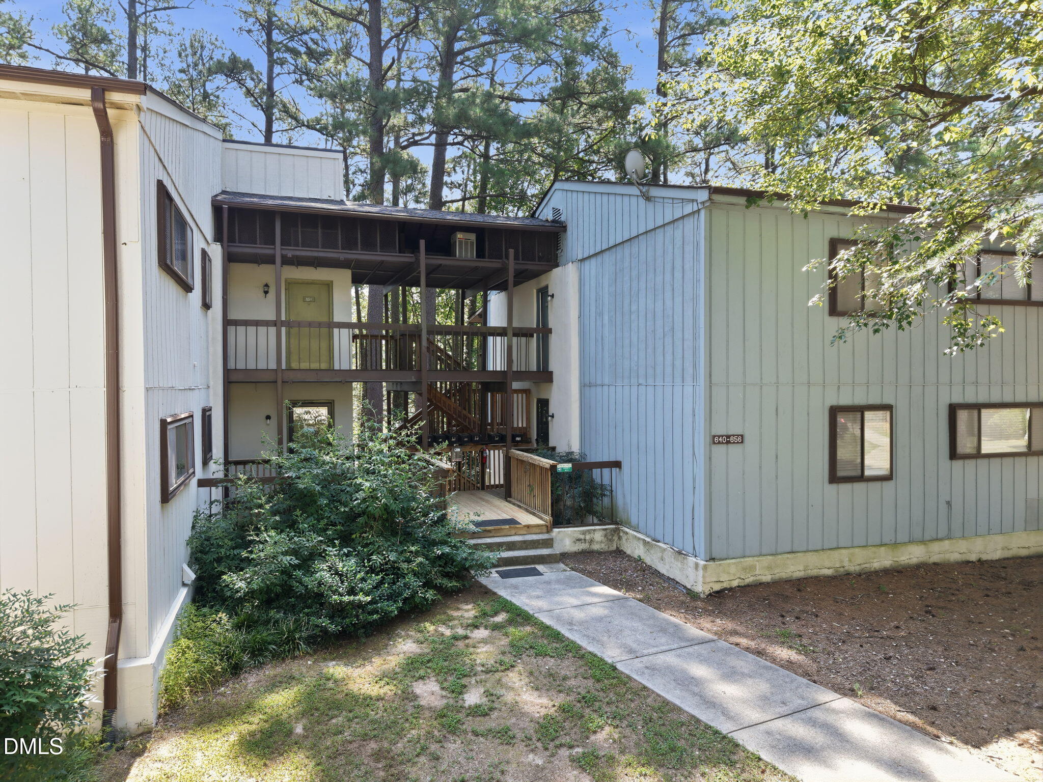 642 Pine Ridge Place