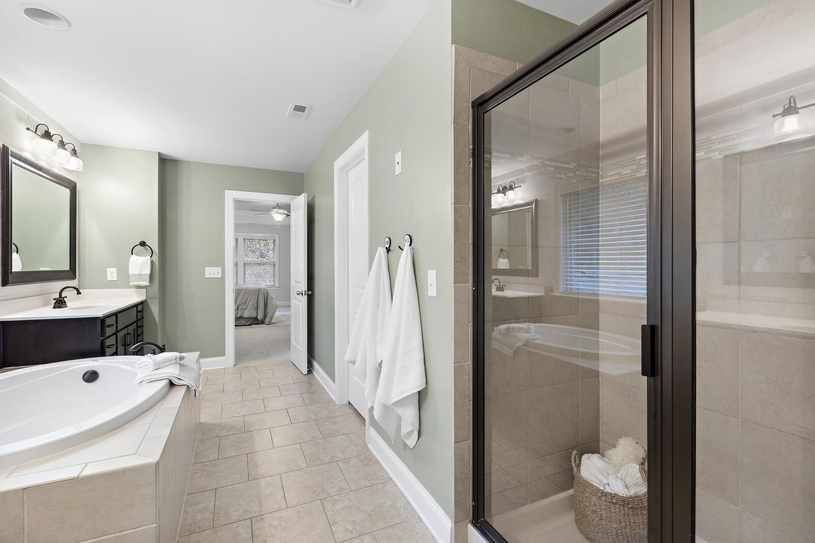 120 Greenhurst Circle