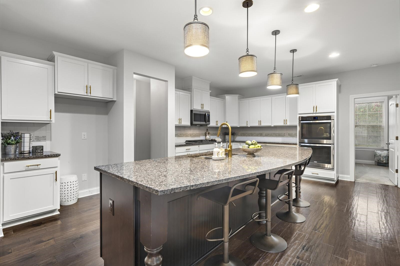 120 Greenhurst Circle