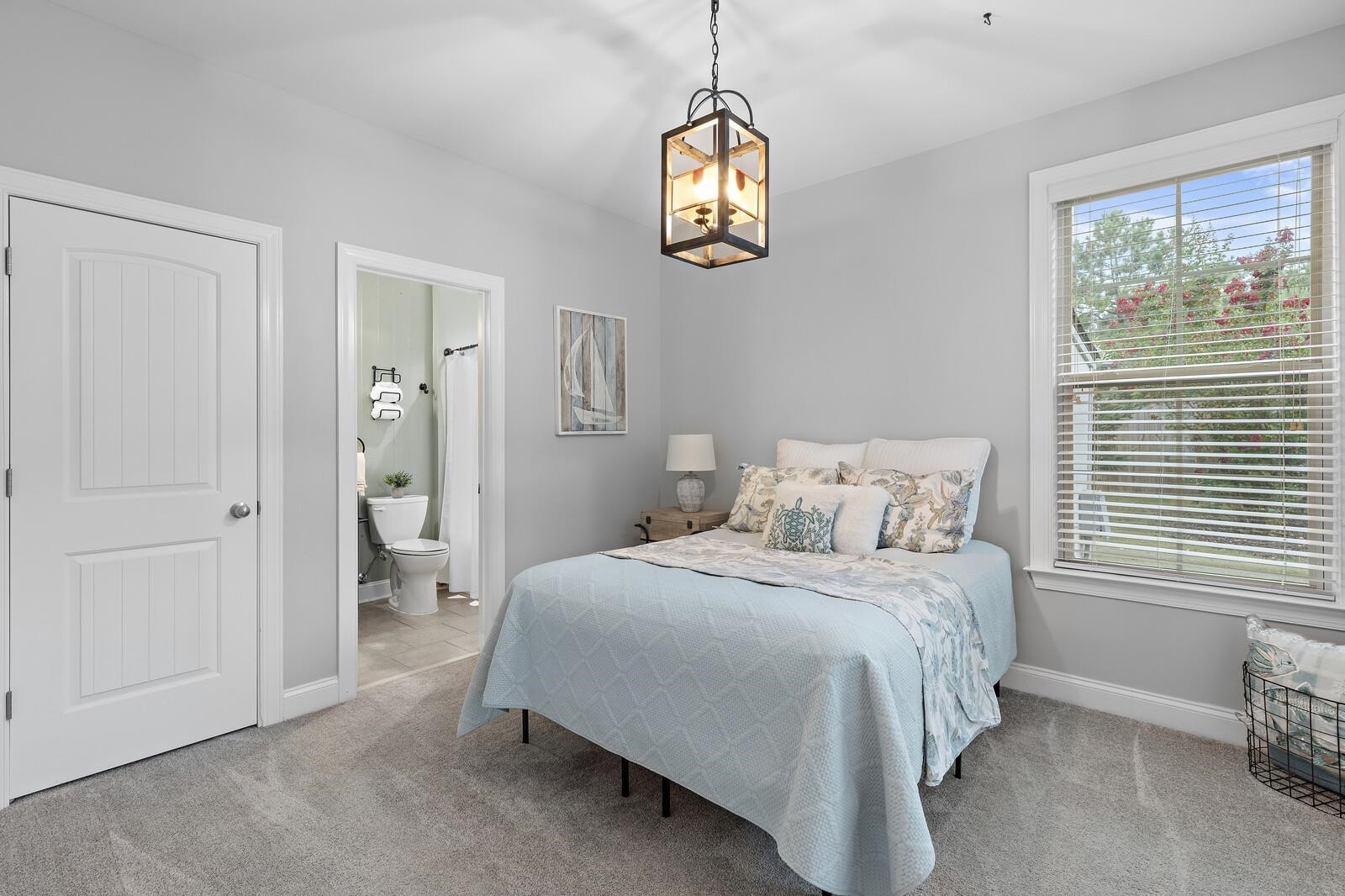 120 Greenhurst Circle