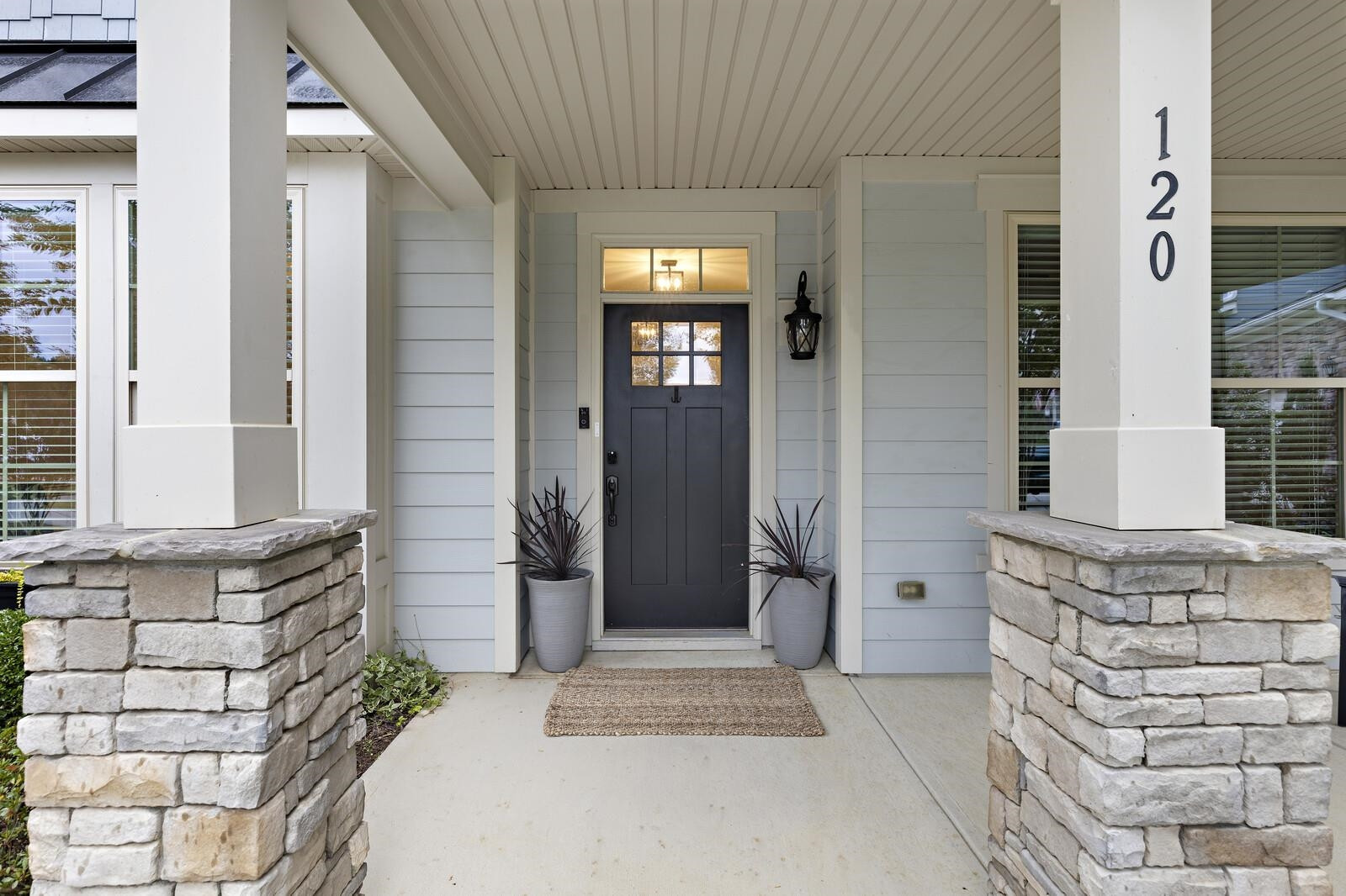 120 Greenhurst Circle