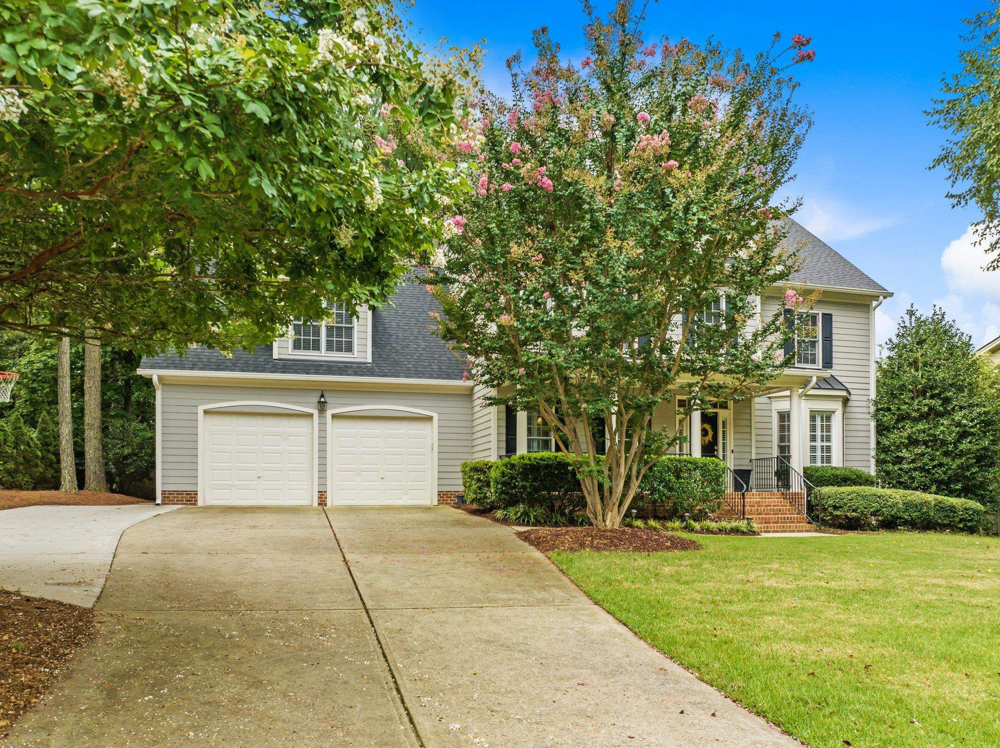 206 Lansbrooke Lane
