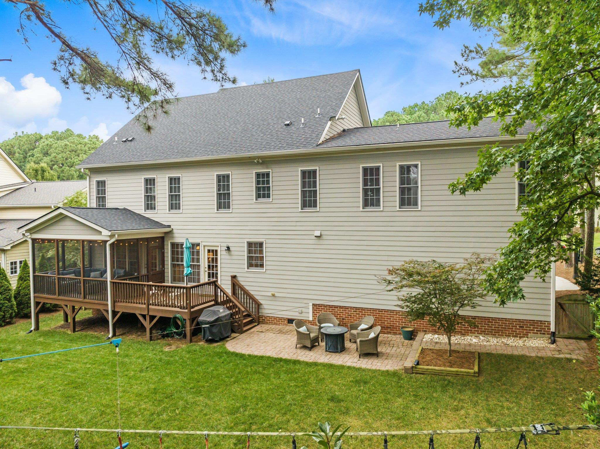 206 Lansbrooke Lane