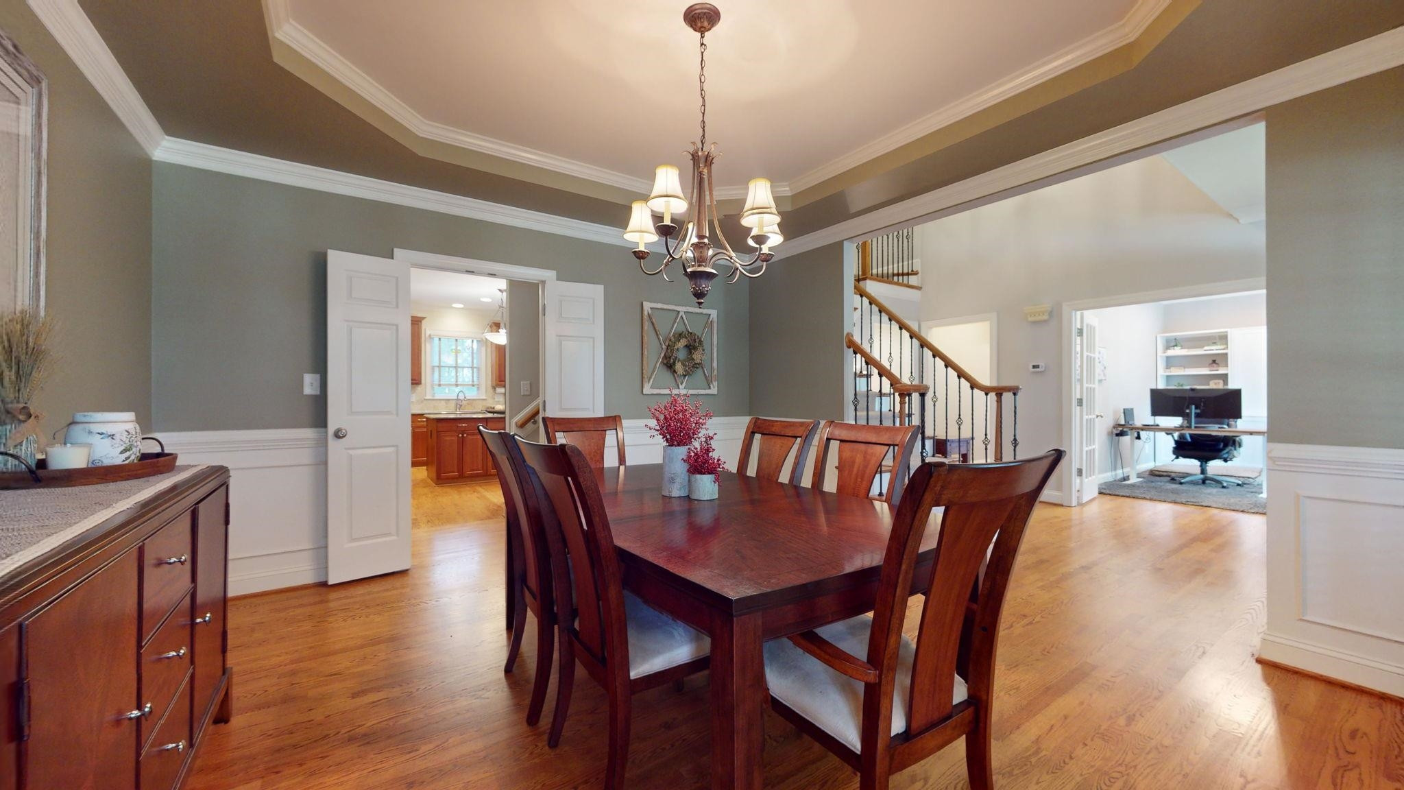 206 Lansbrooke Lane