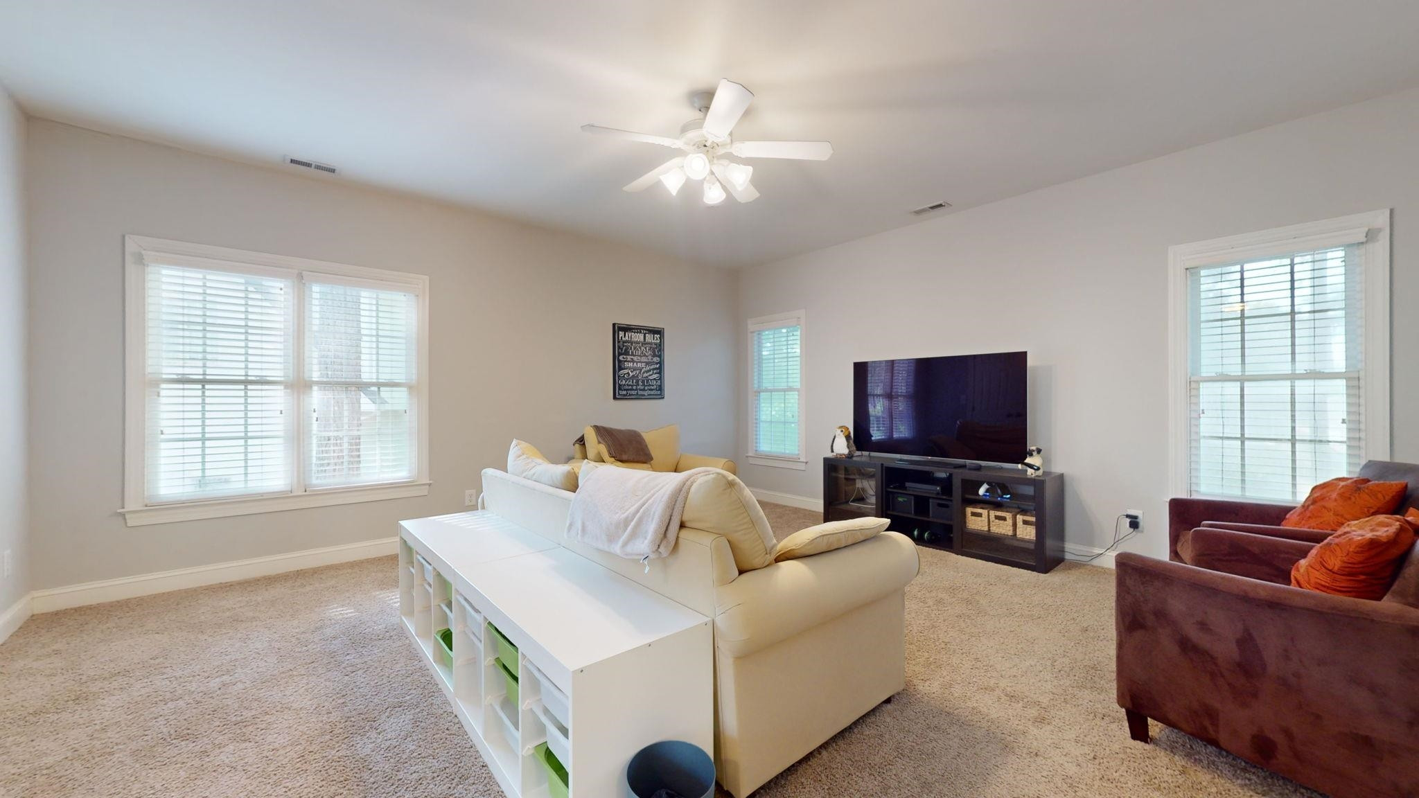 206 Lansbrooke Lane
