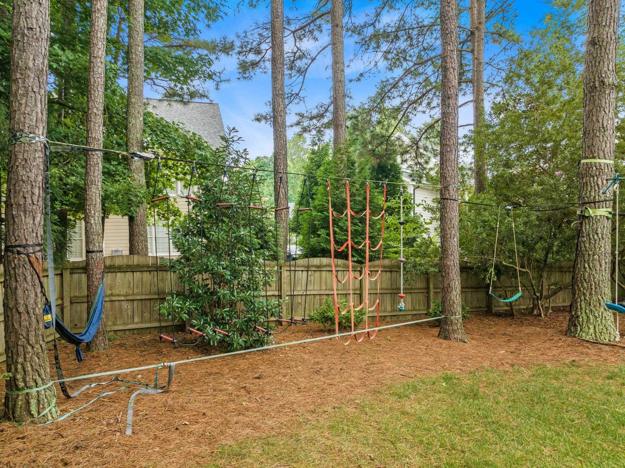 206 Lansbrooke Lane