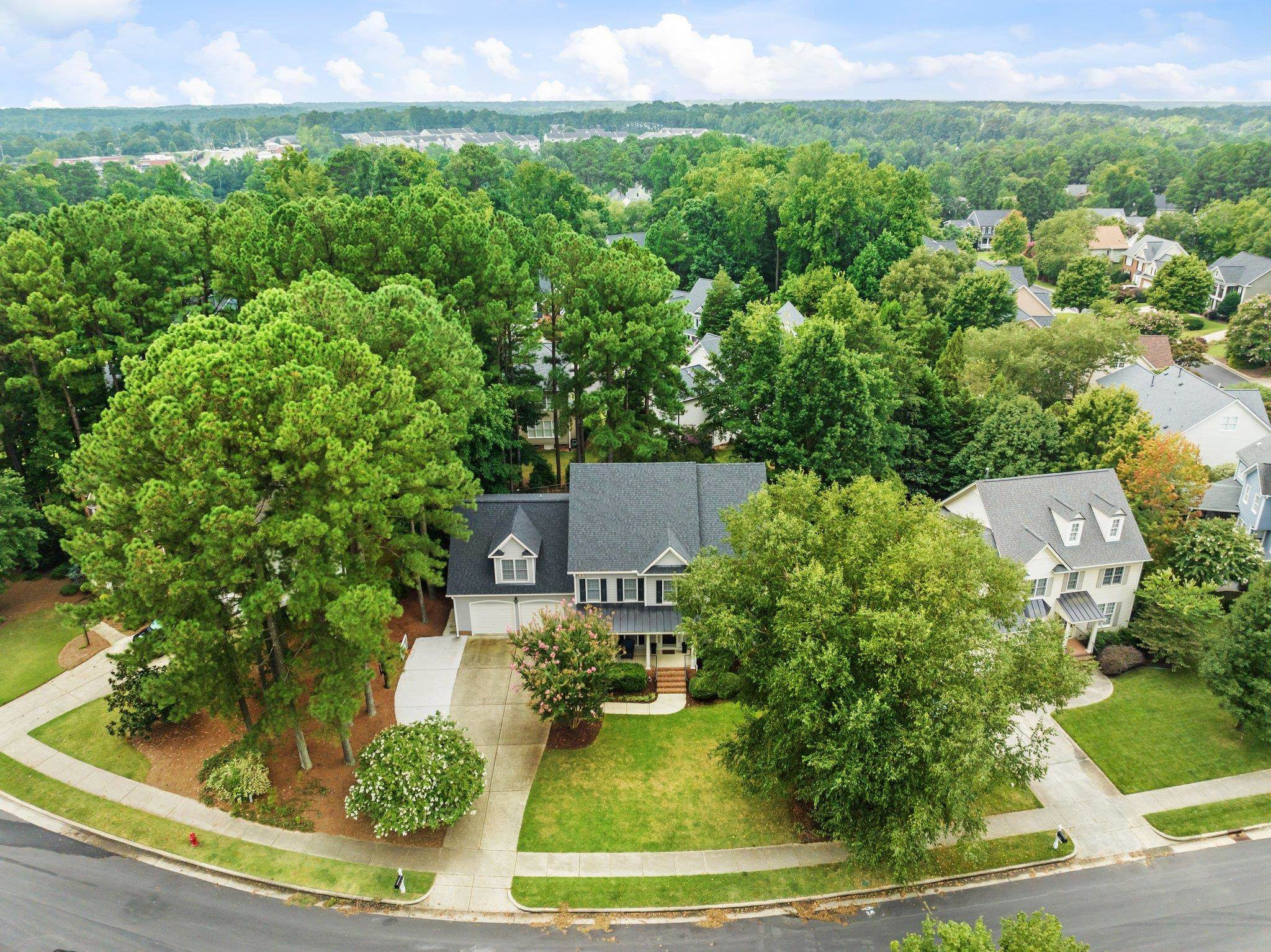 206 Lansbrooke Lane