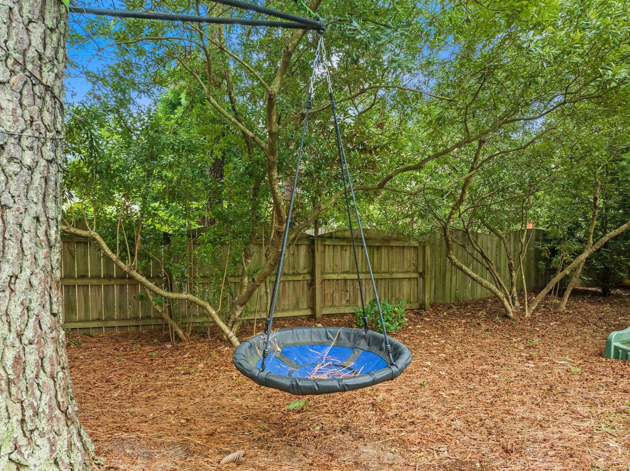 206 Lansbrooke Lane