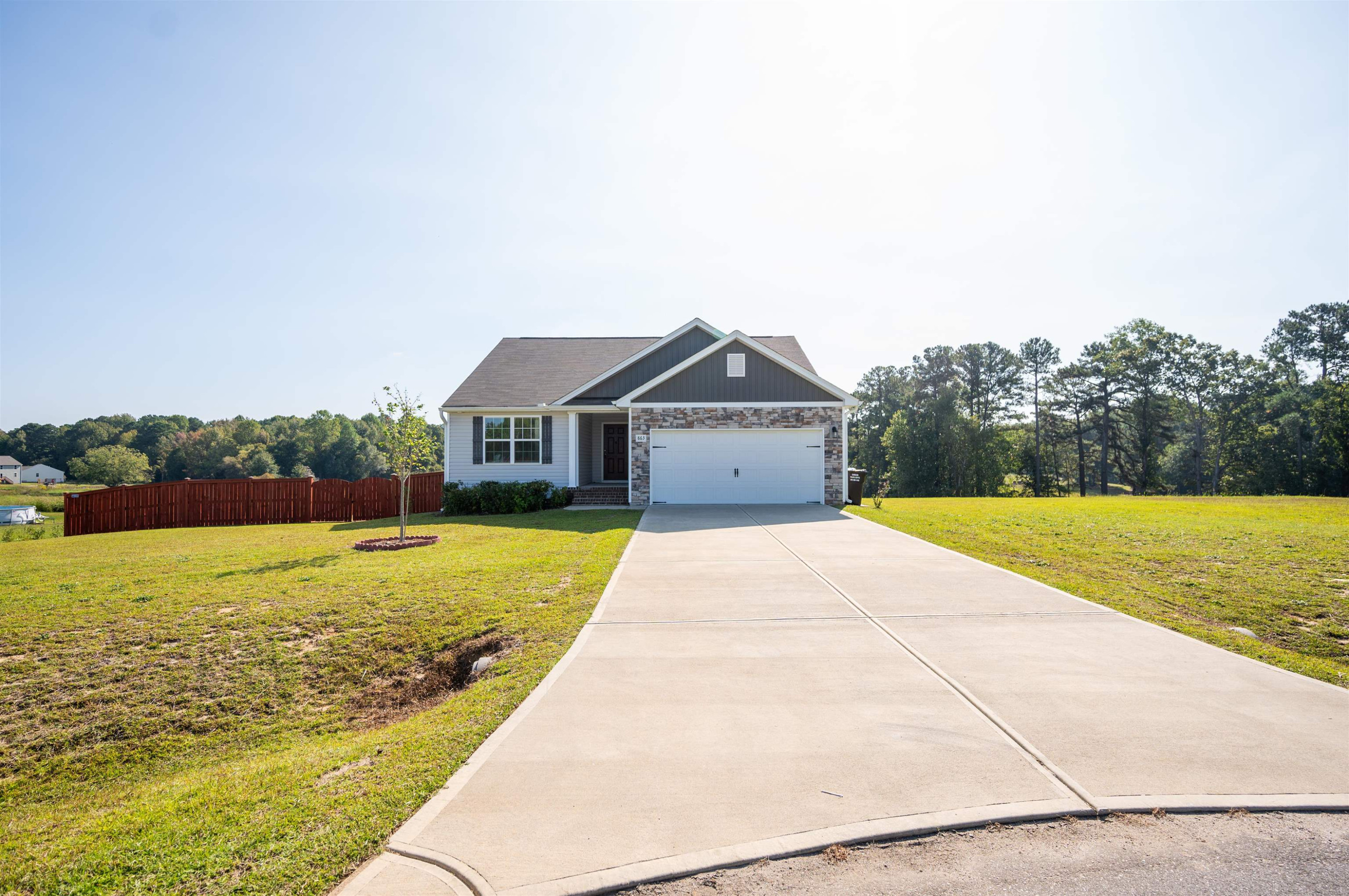 863 Avery Pond Drive