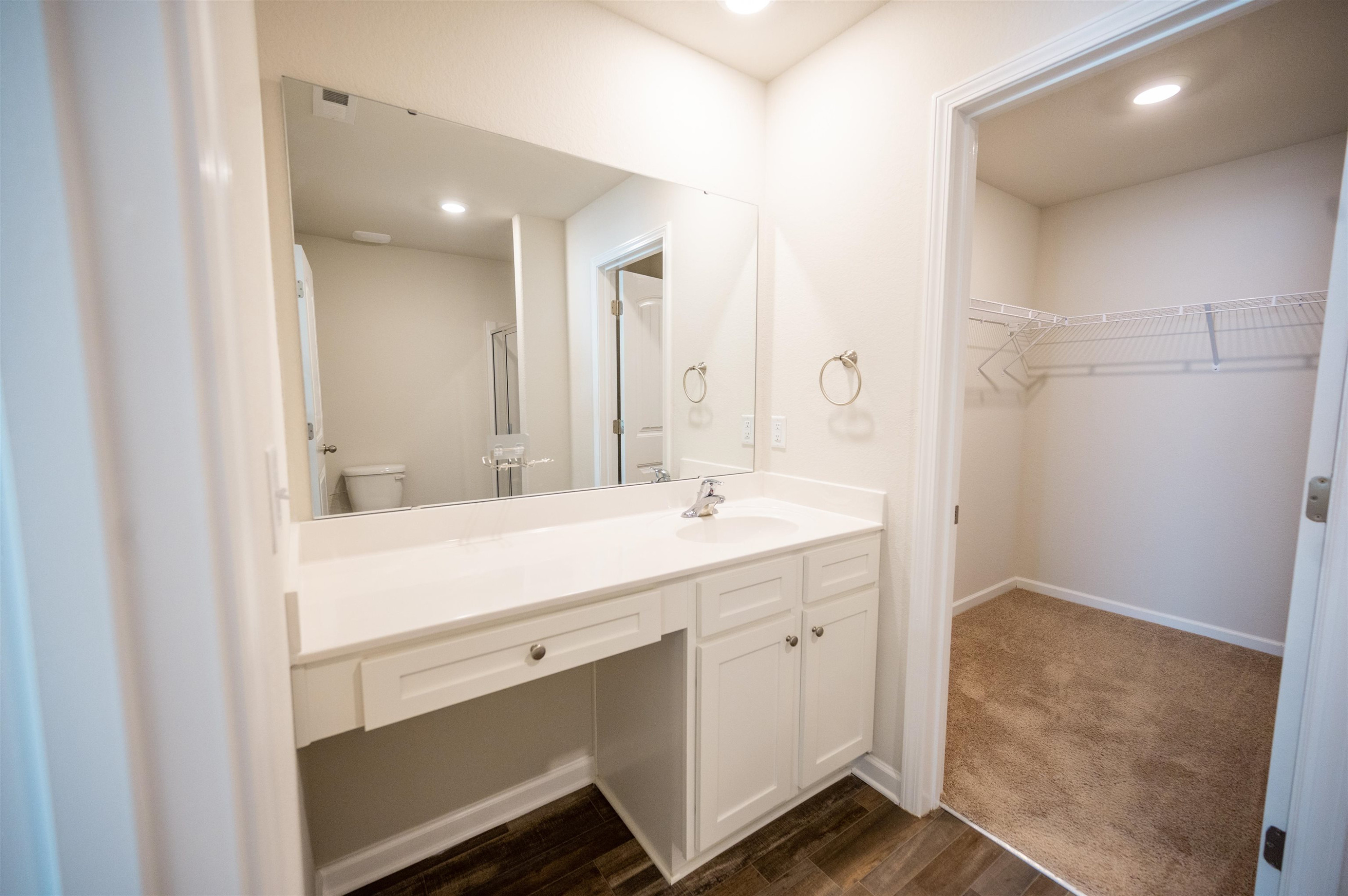 863 Avery Pond Drive