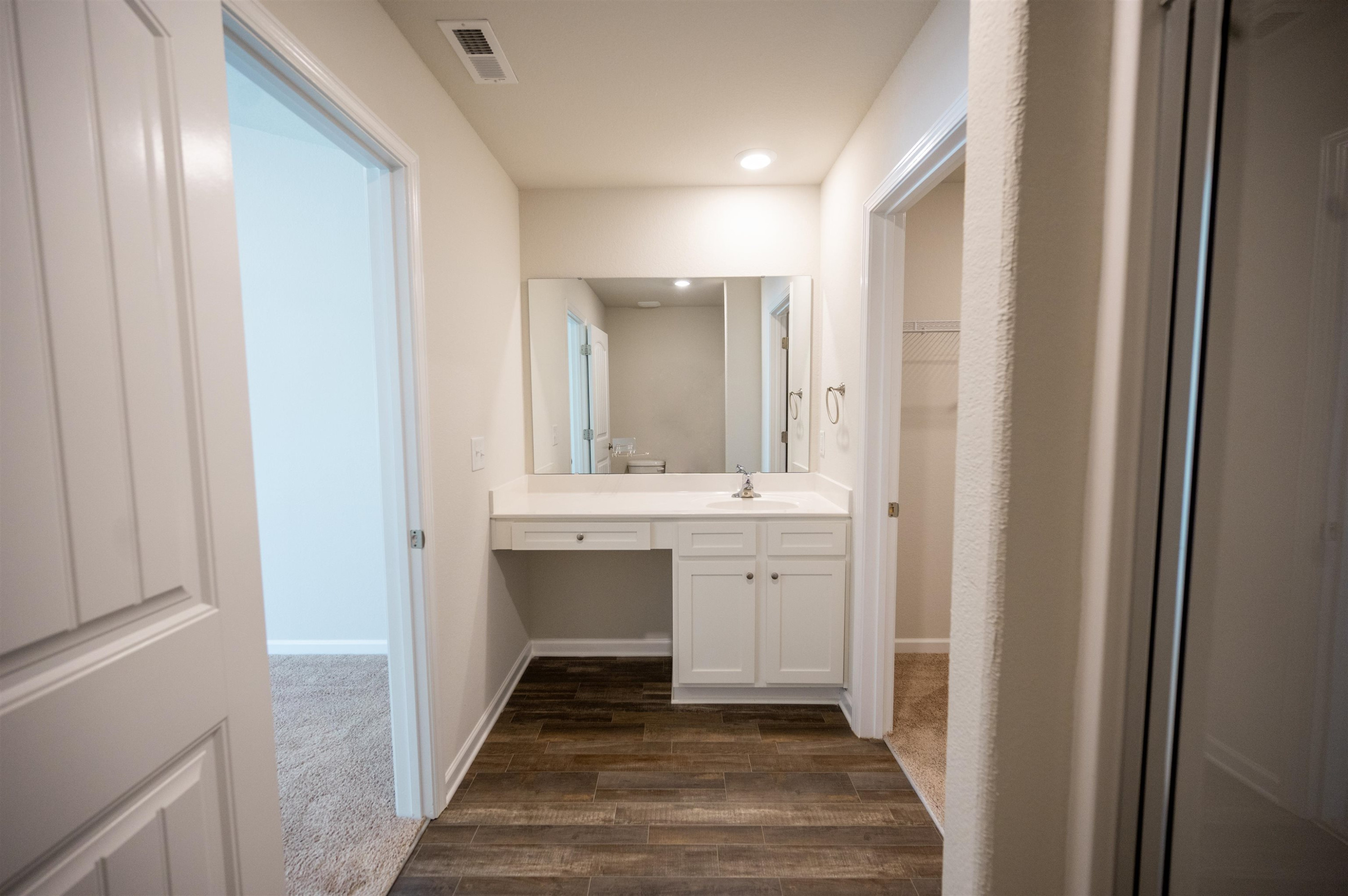 863 Avery Pond Drive