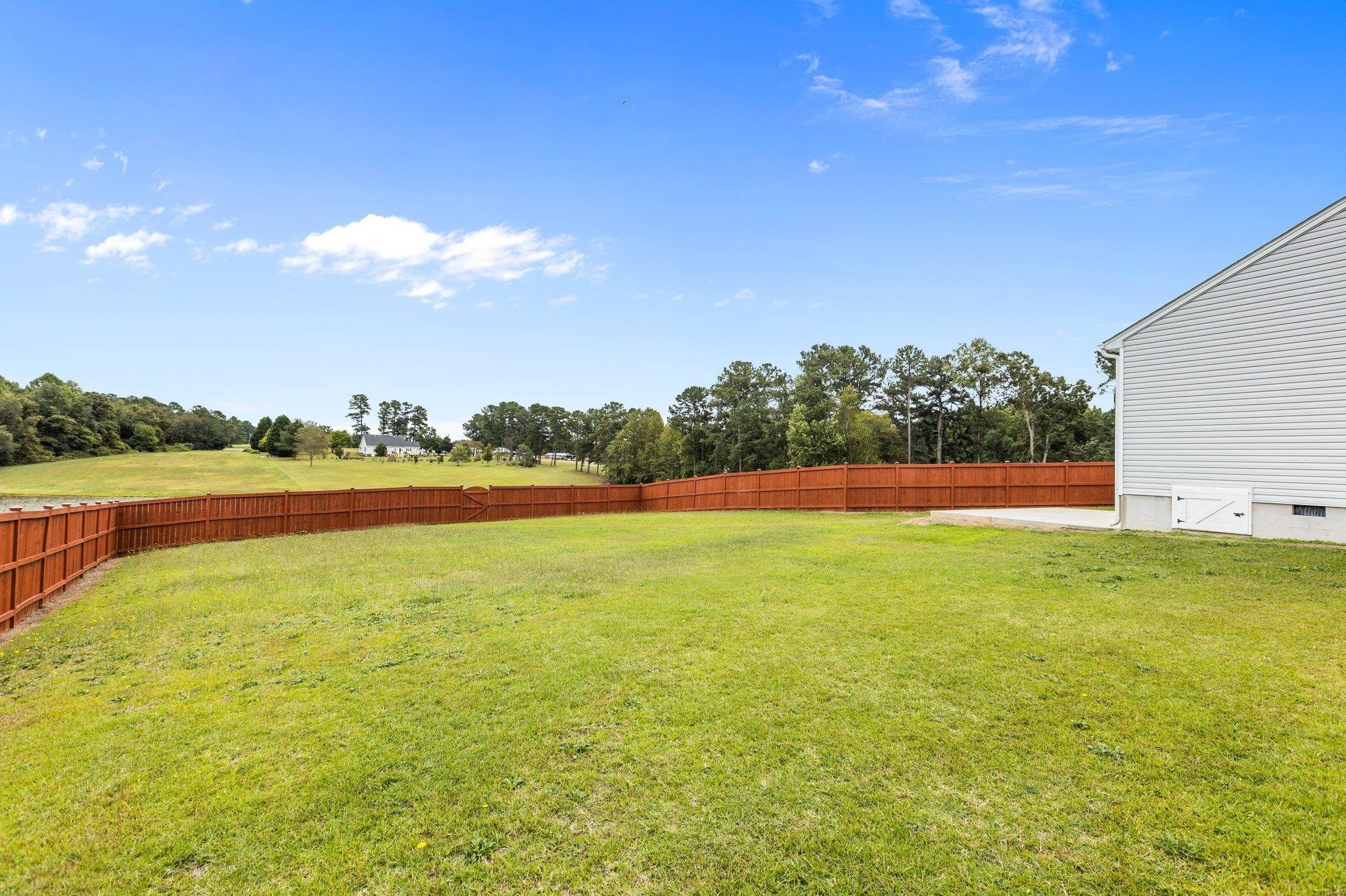 863 Avery Pond Drive