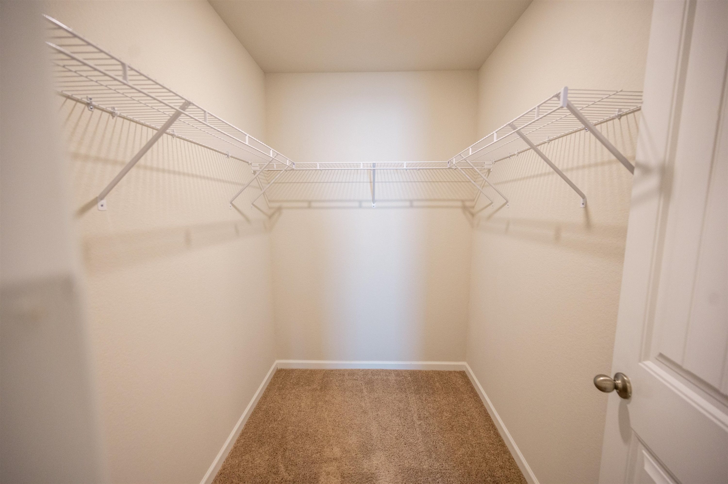 863 Avery Pond Drive