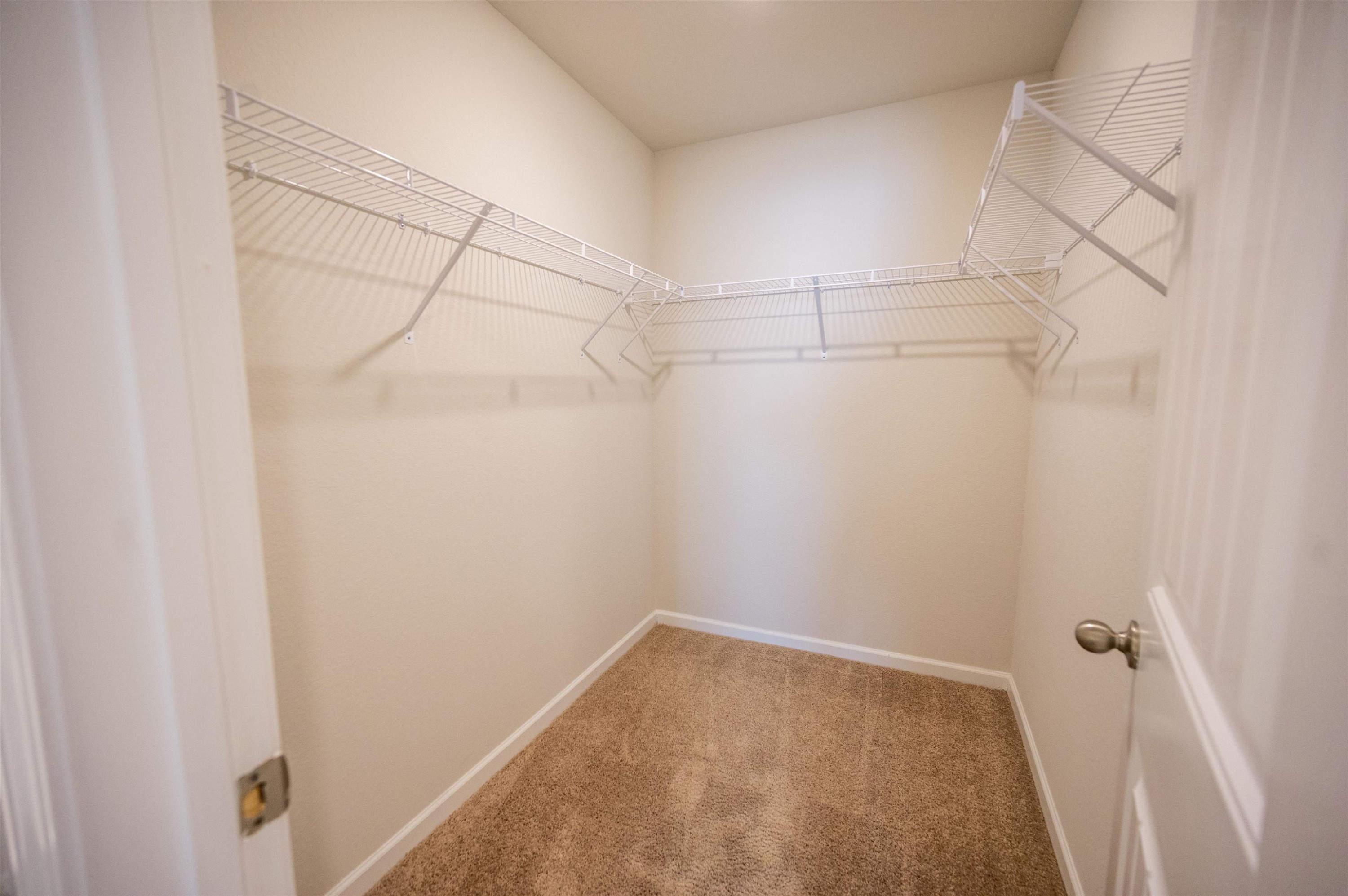 863 Avery Pond Drive