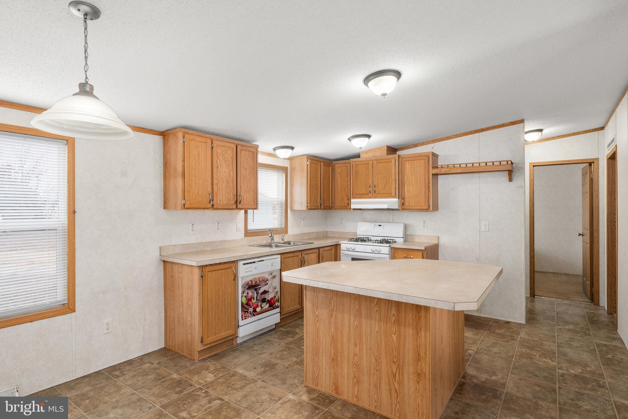 61 LOQUITUR LANE 108