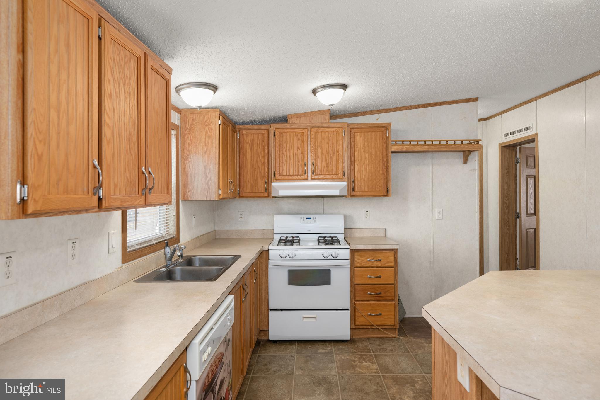 61 LOQUITUR LANE 108