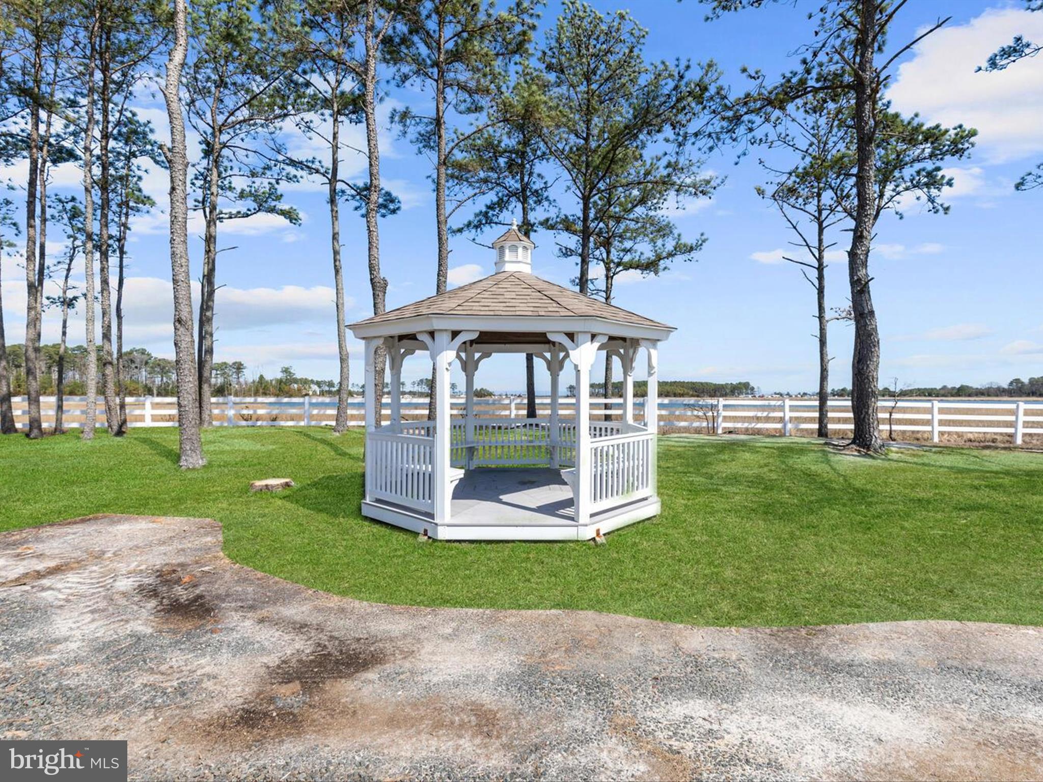27287 SEABREEZE ROAD 5643