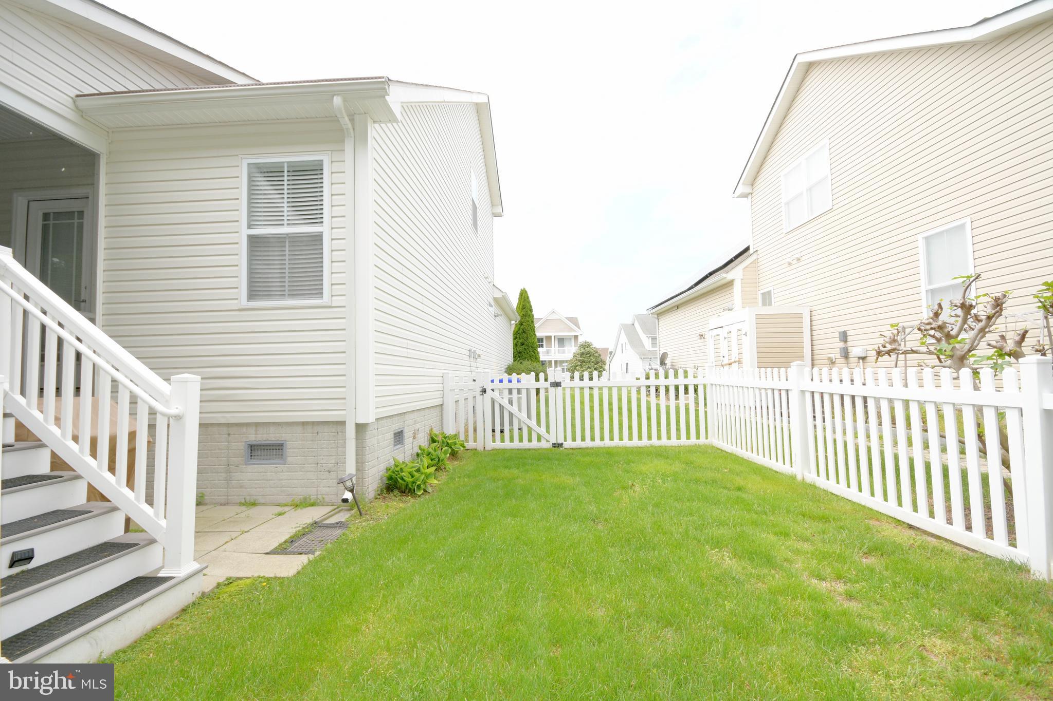 36810 BARRACUDA COURT