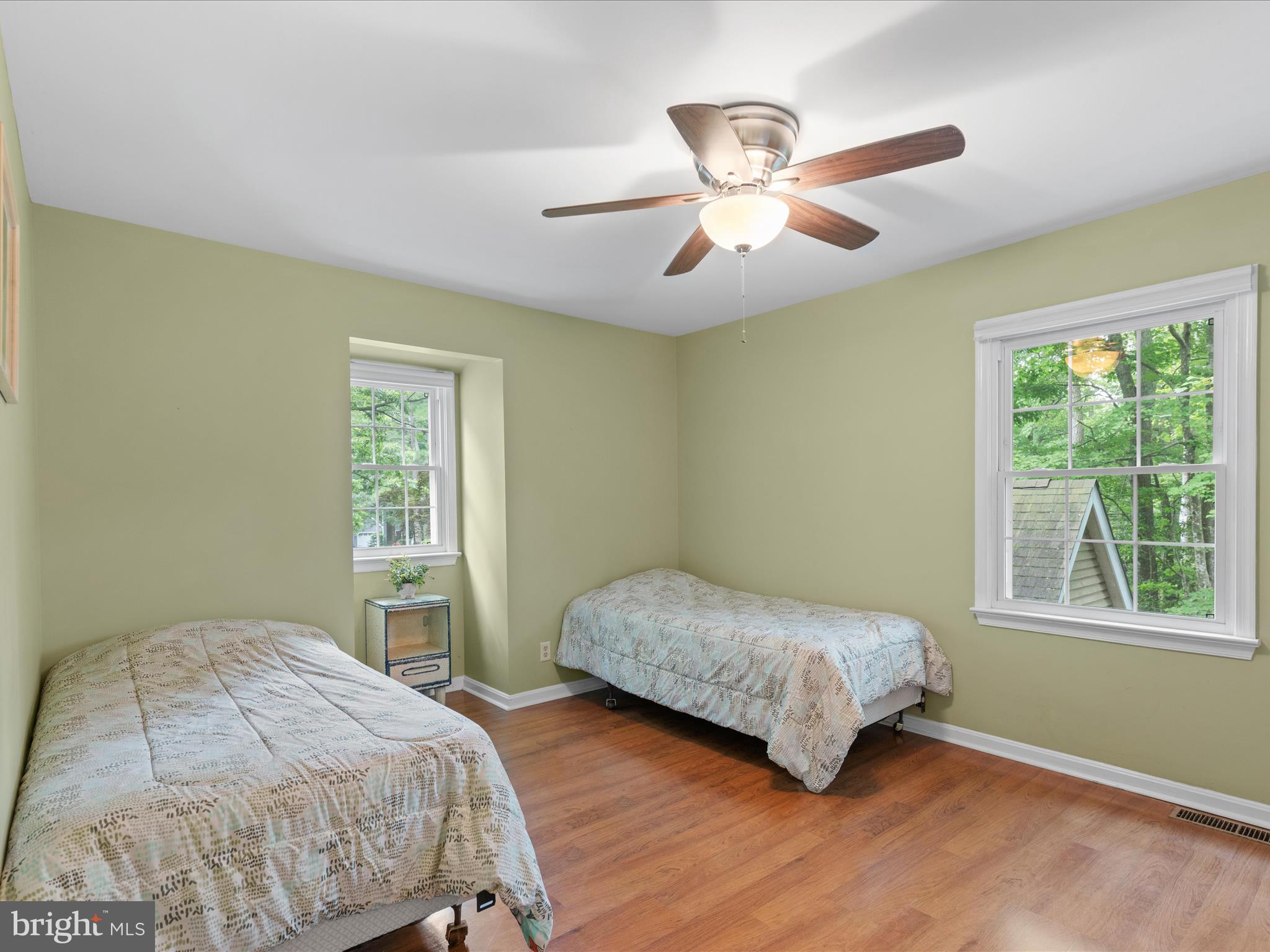 5 LIGHTHOUSE COURT