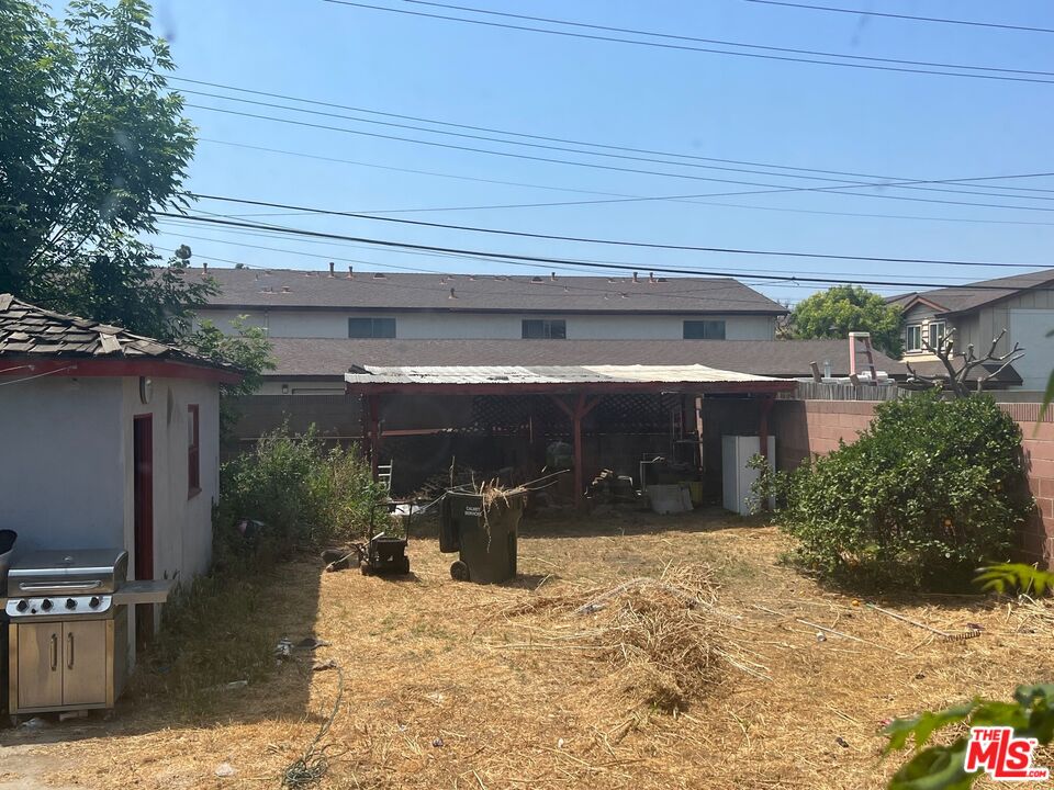 10915 Cord Ave