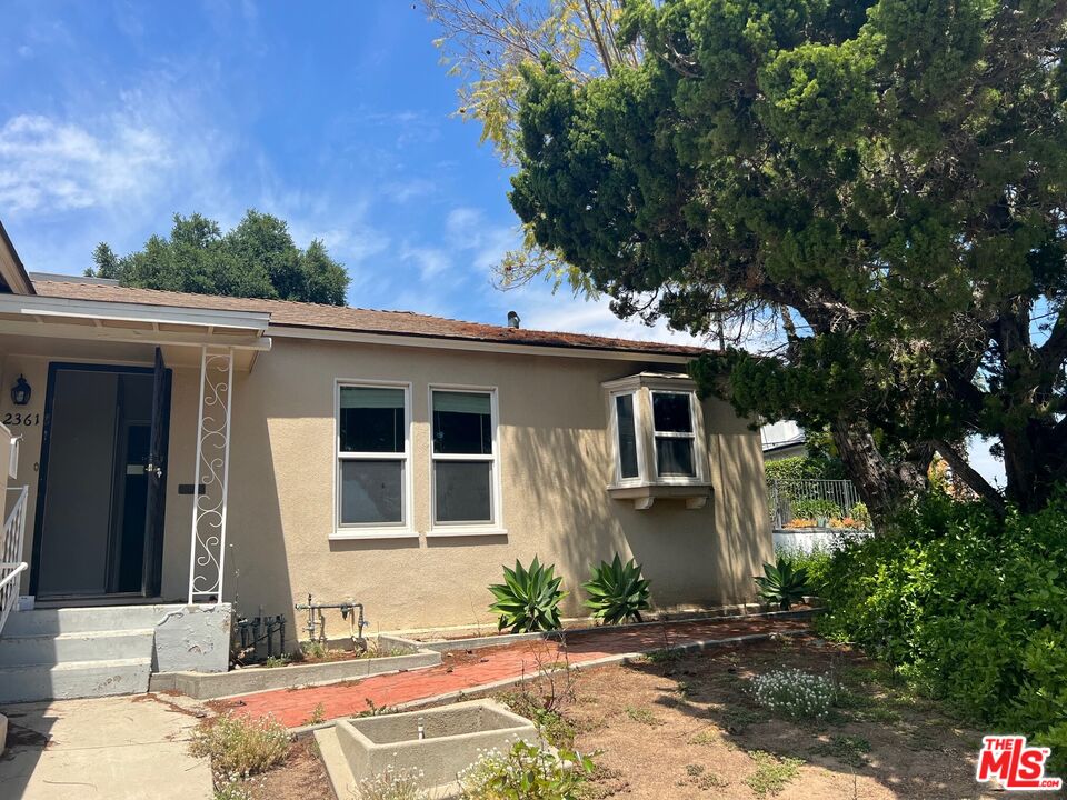 2361 Loy Ln