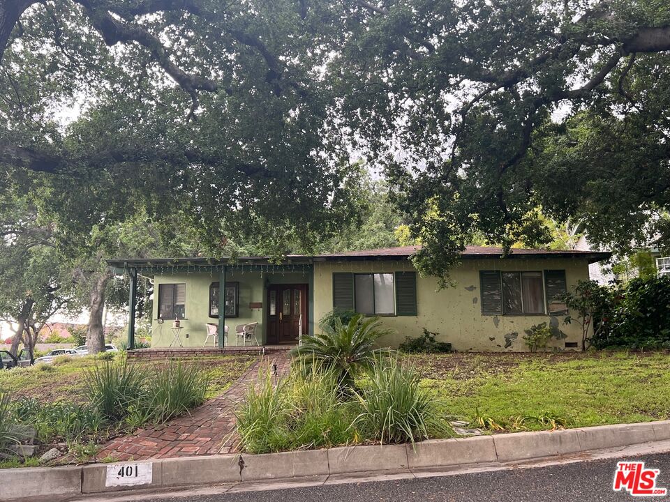 401 Grove St