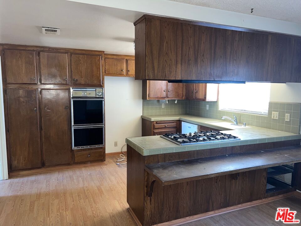 5155 W Avenue L14